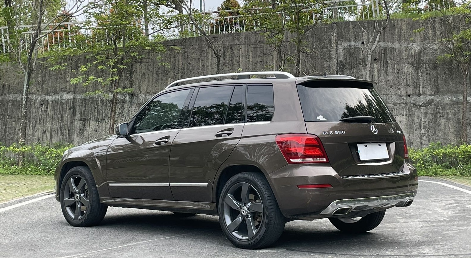 奔驰GLK级 2013款 GLK 300 4MATIC 动感天窗型