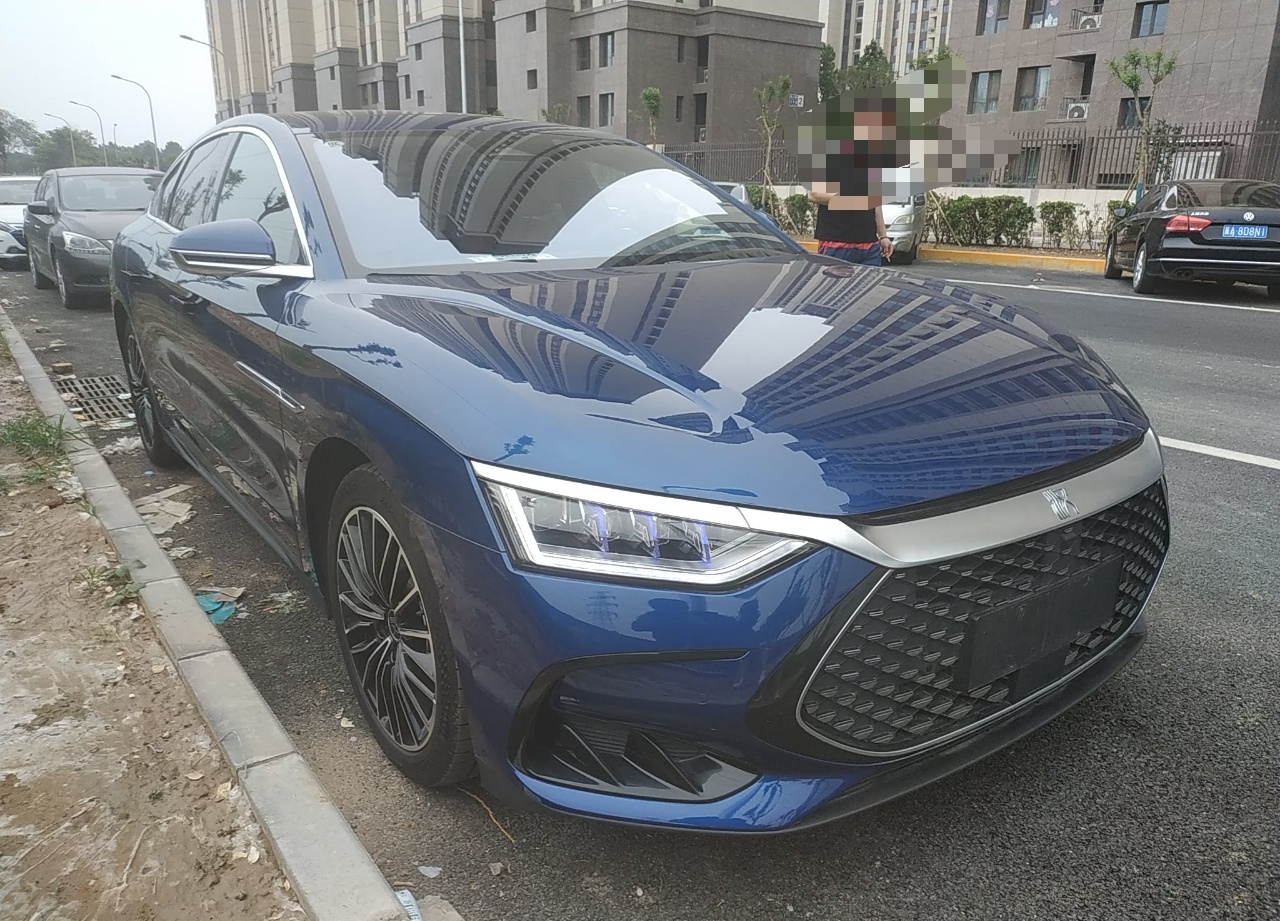 比亚迪 汉 2022款 DM-i 121KM 尊享型