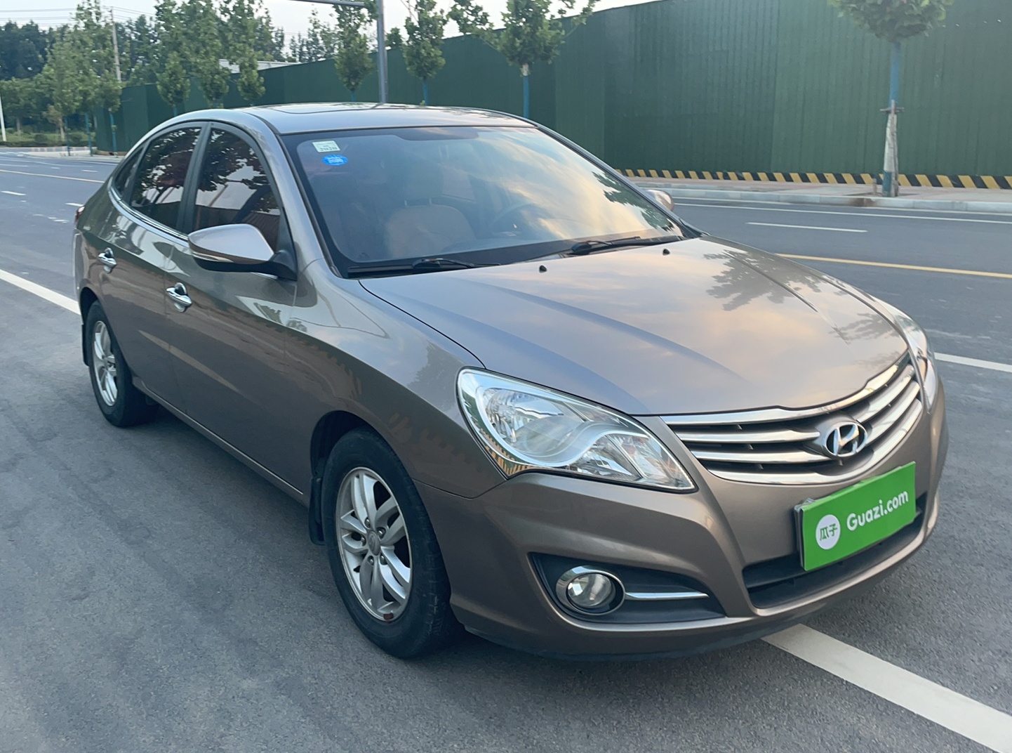 现代 悦动 2011款 1.6L 自动豪华型