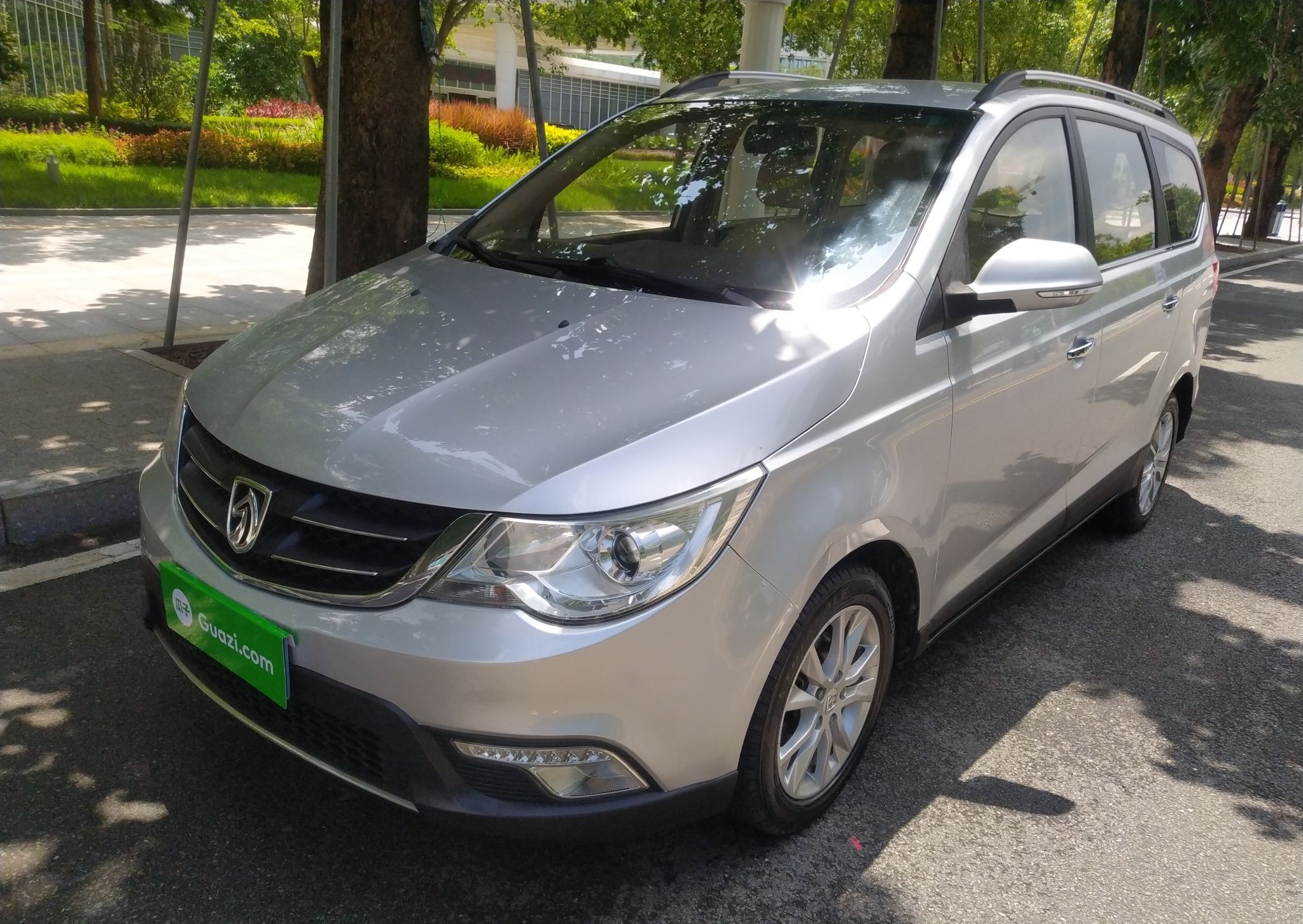 宝骏730 2014款 1.5L 手动舒适ESP版 7座