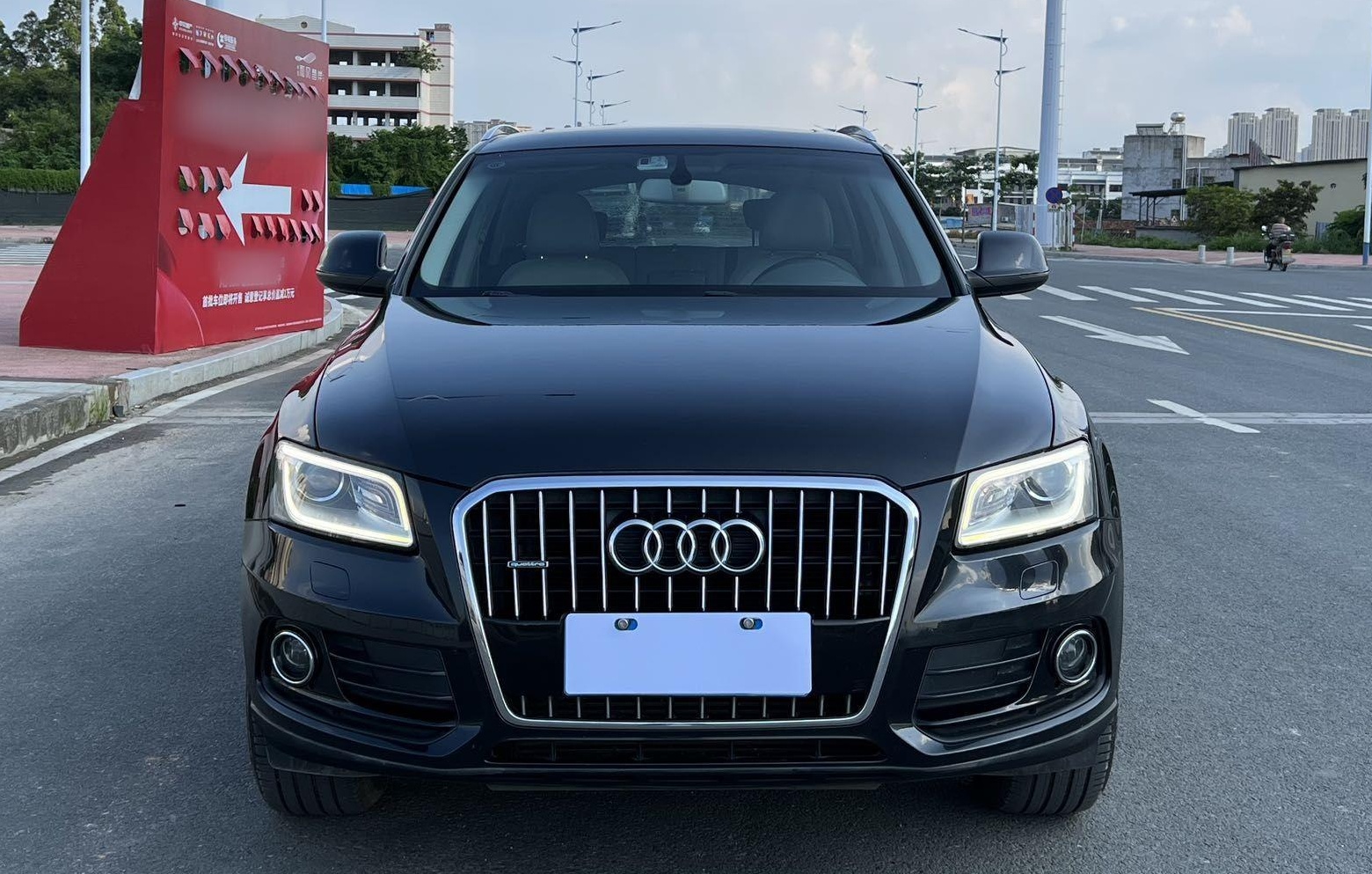 奥迪Q5 2015款 40 TFSI 进取型