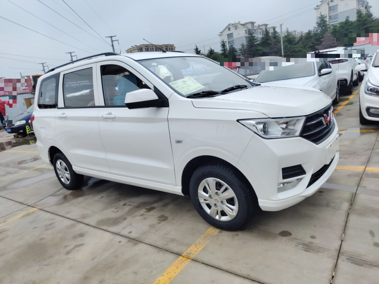 五菱汽车 五菱宏光 2021款 1.5L改款 S标准型 电动助力LAR