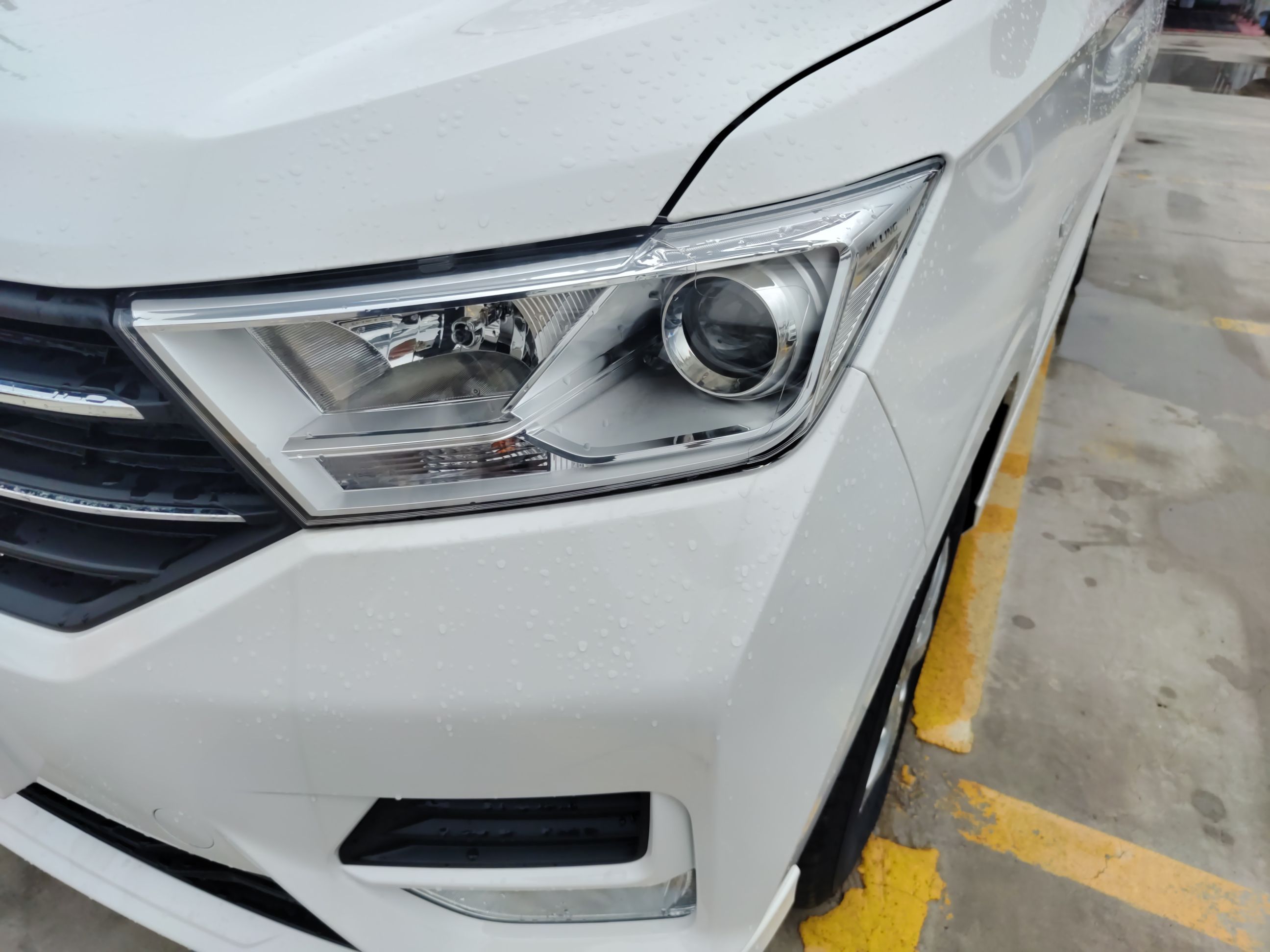 五菱汽车 五菱宏光 2021款 1.5L改款 S标准型 电动助力LAR