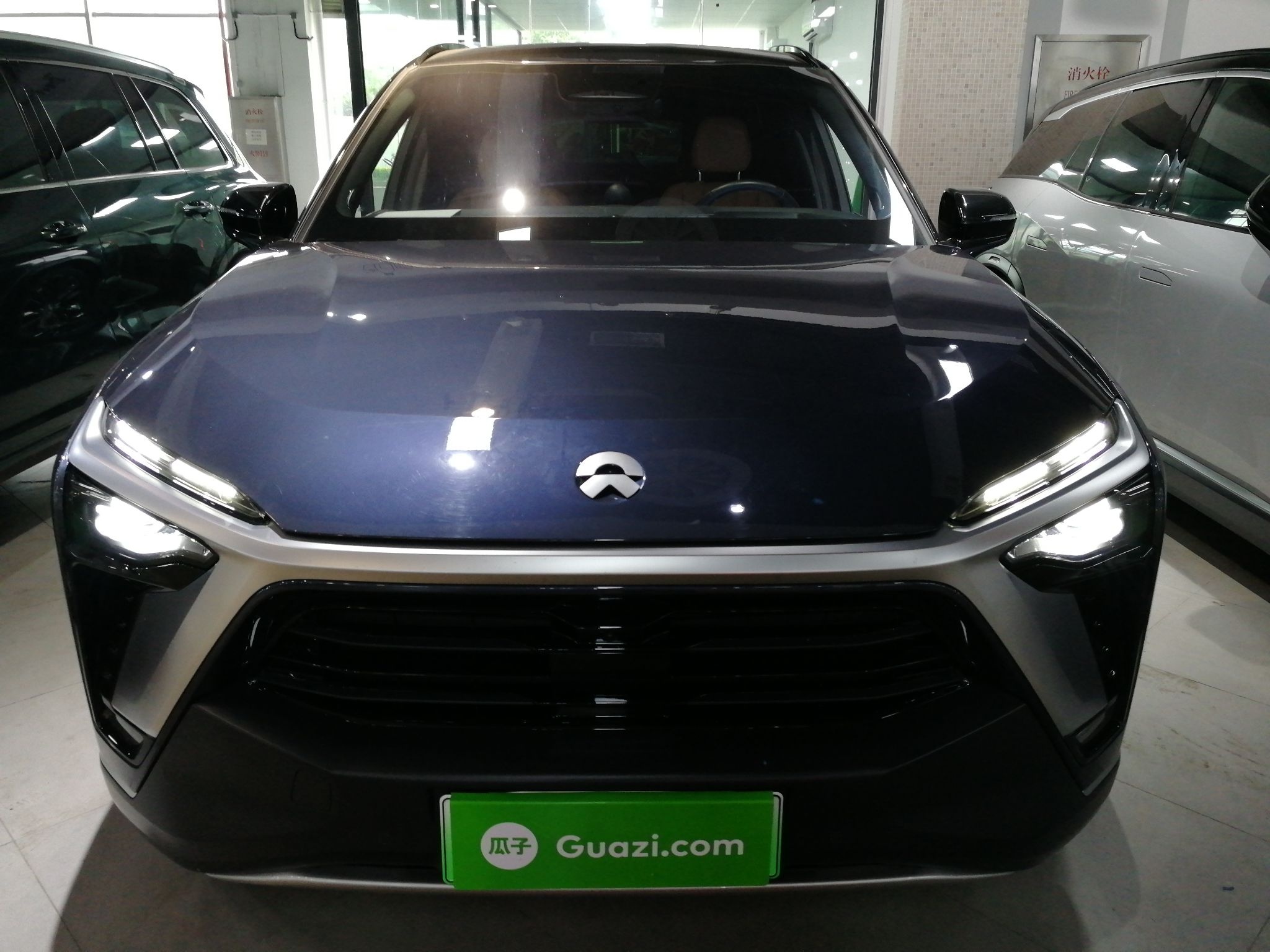 蔚来ES8 2020款 415KM 基准版 六座版