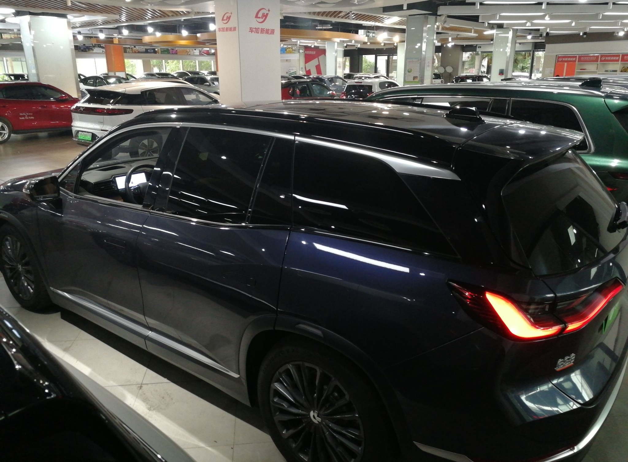 蔚来ES8 2020款 415KM 基准版 六座版