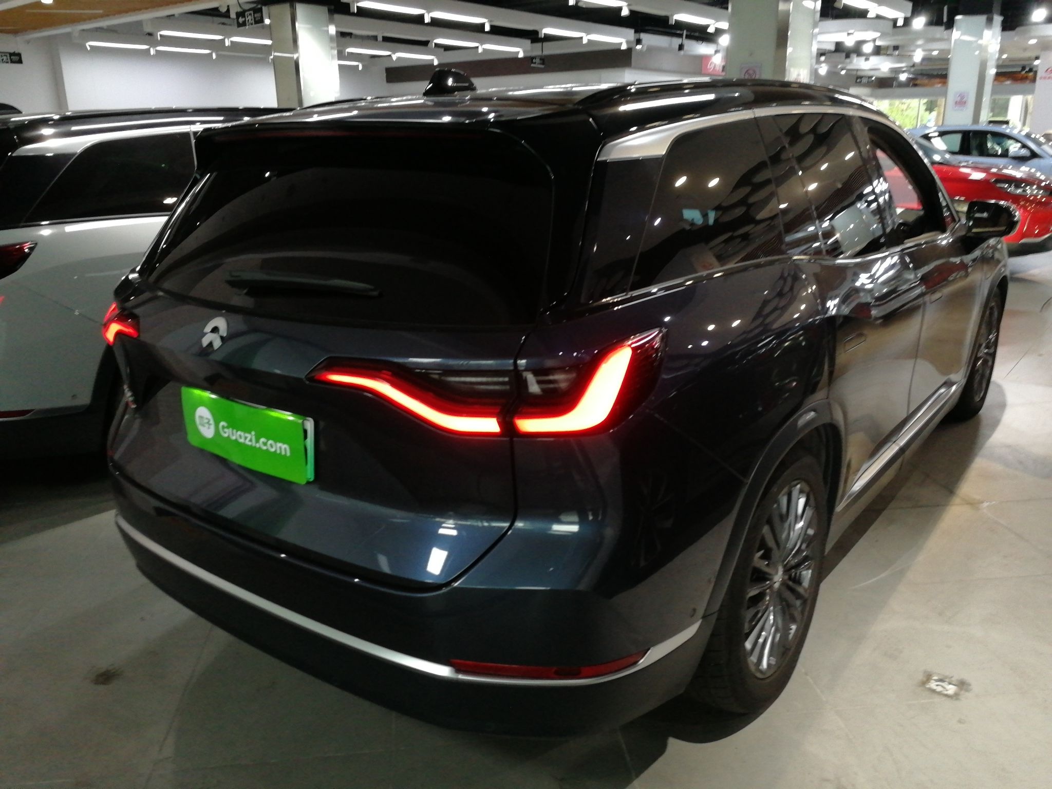 蔚来ES8 2020款 415KM 基准版 六座版