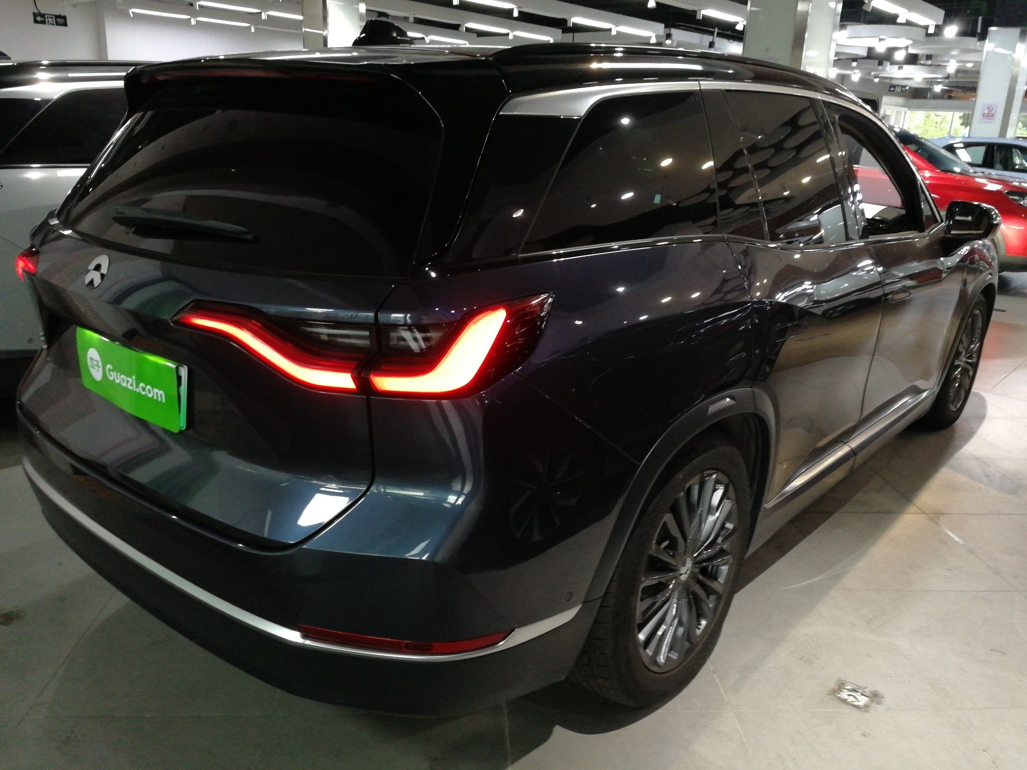 蔚来ES8 2020款 415KM 基准版 六座版