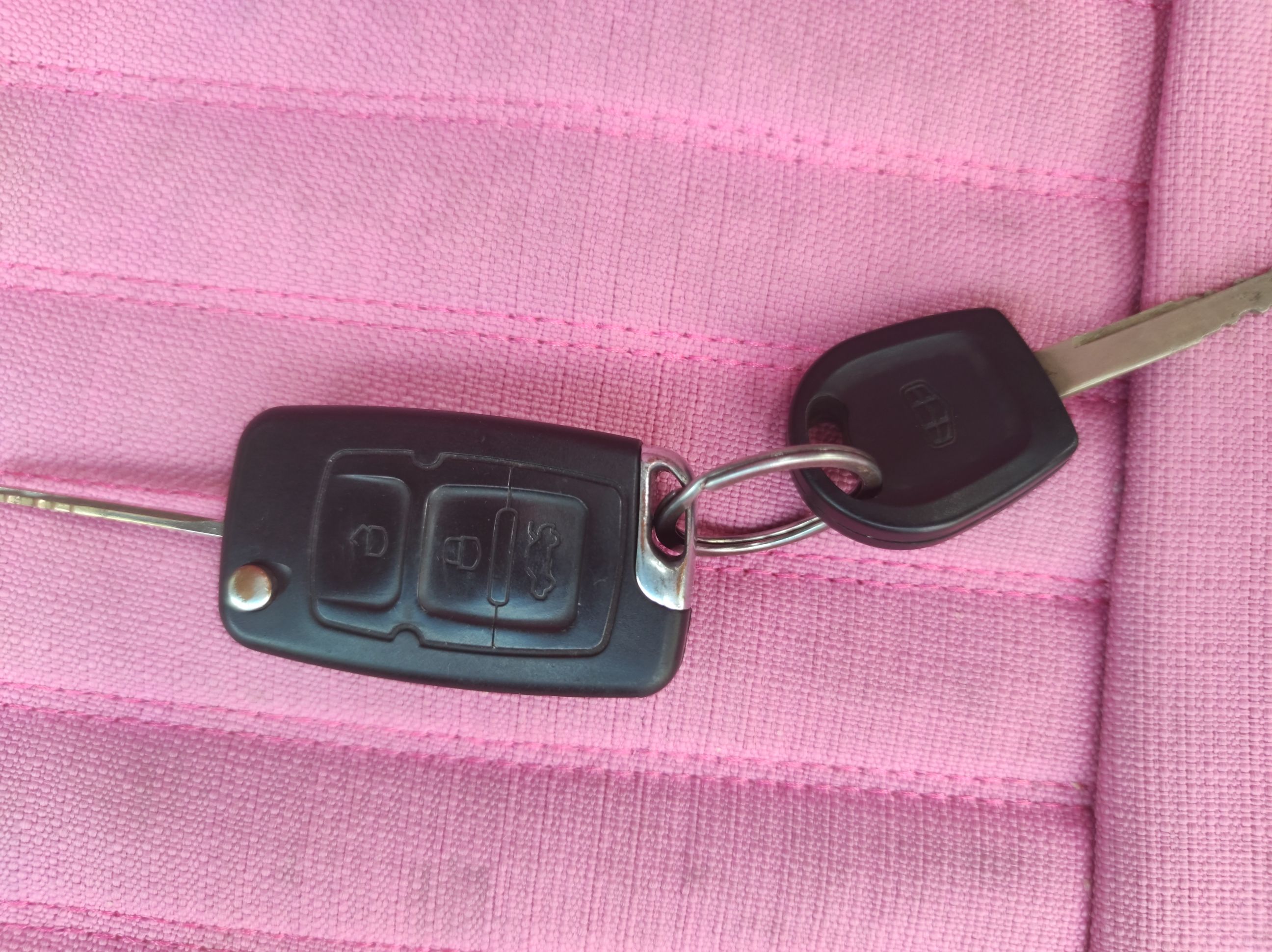 吉利汽车 经典帝豪 2013款 两厢 1.5L 手动进取型