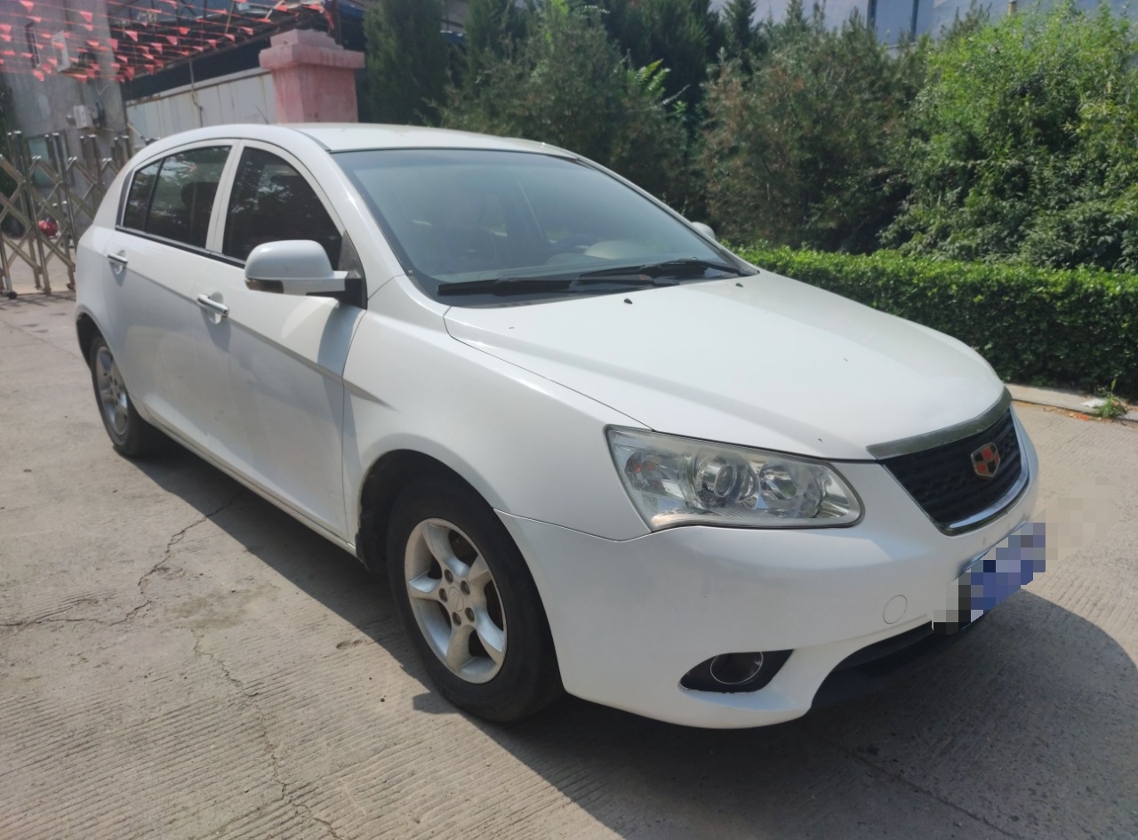 吉利汽车 经典帝豪 2013款 两厢 1.5L 手动进取型