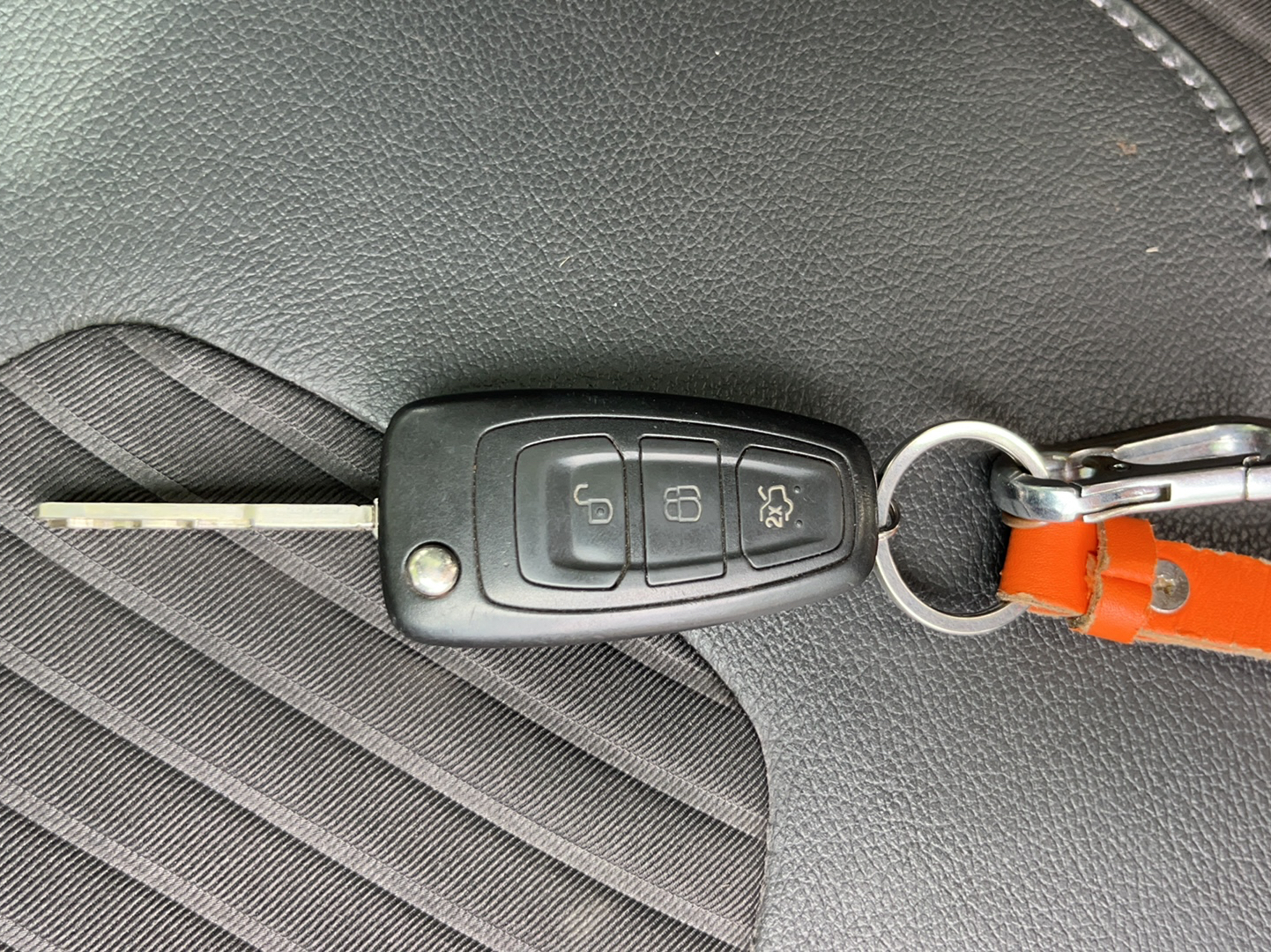 福特 福克斯 2015款 三厢 EcoBoost 125 自动超能风尚型