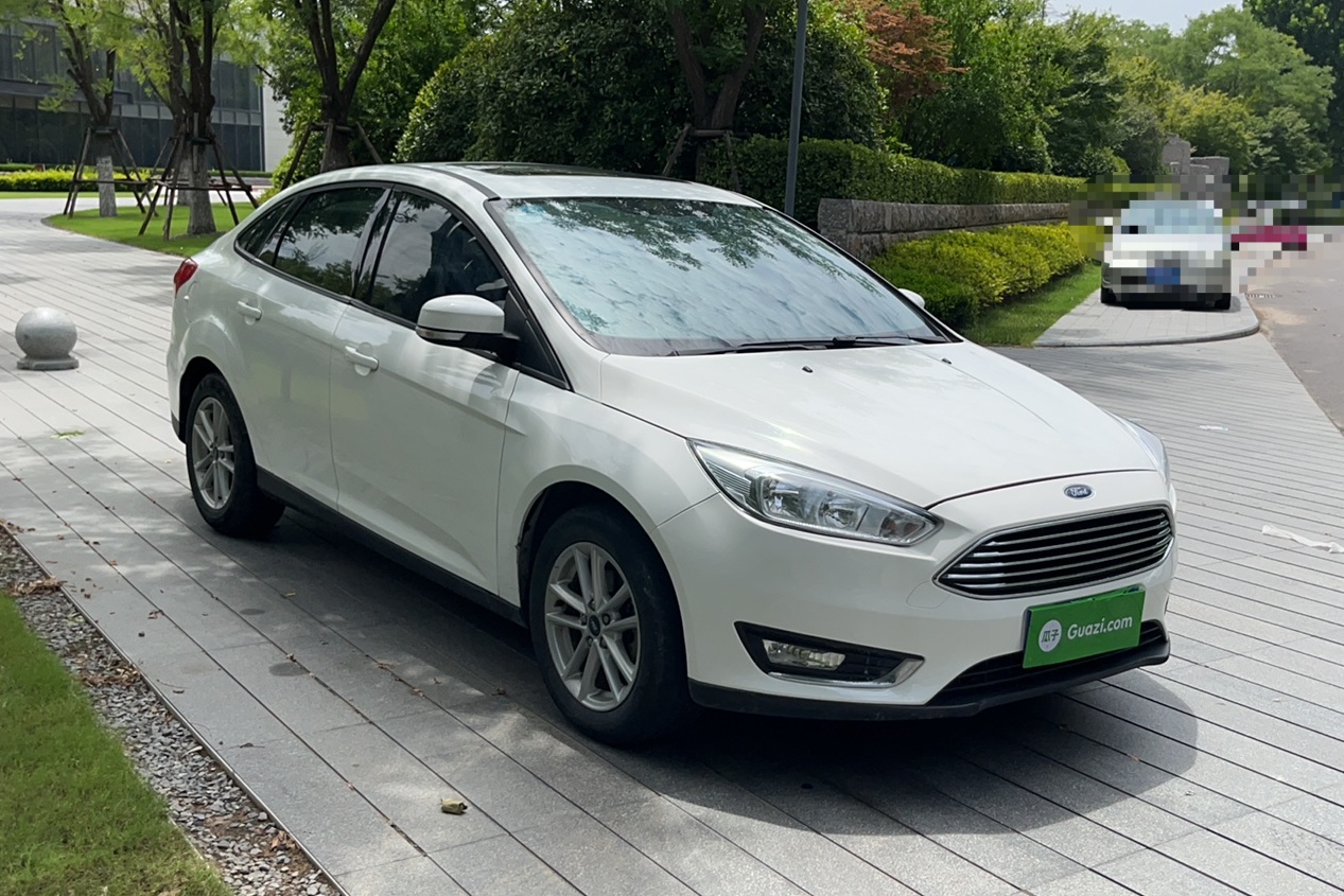 福特 福克斯 2015款 三厢 EcoBoost 125 自动超能风尚型