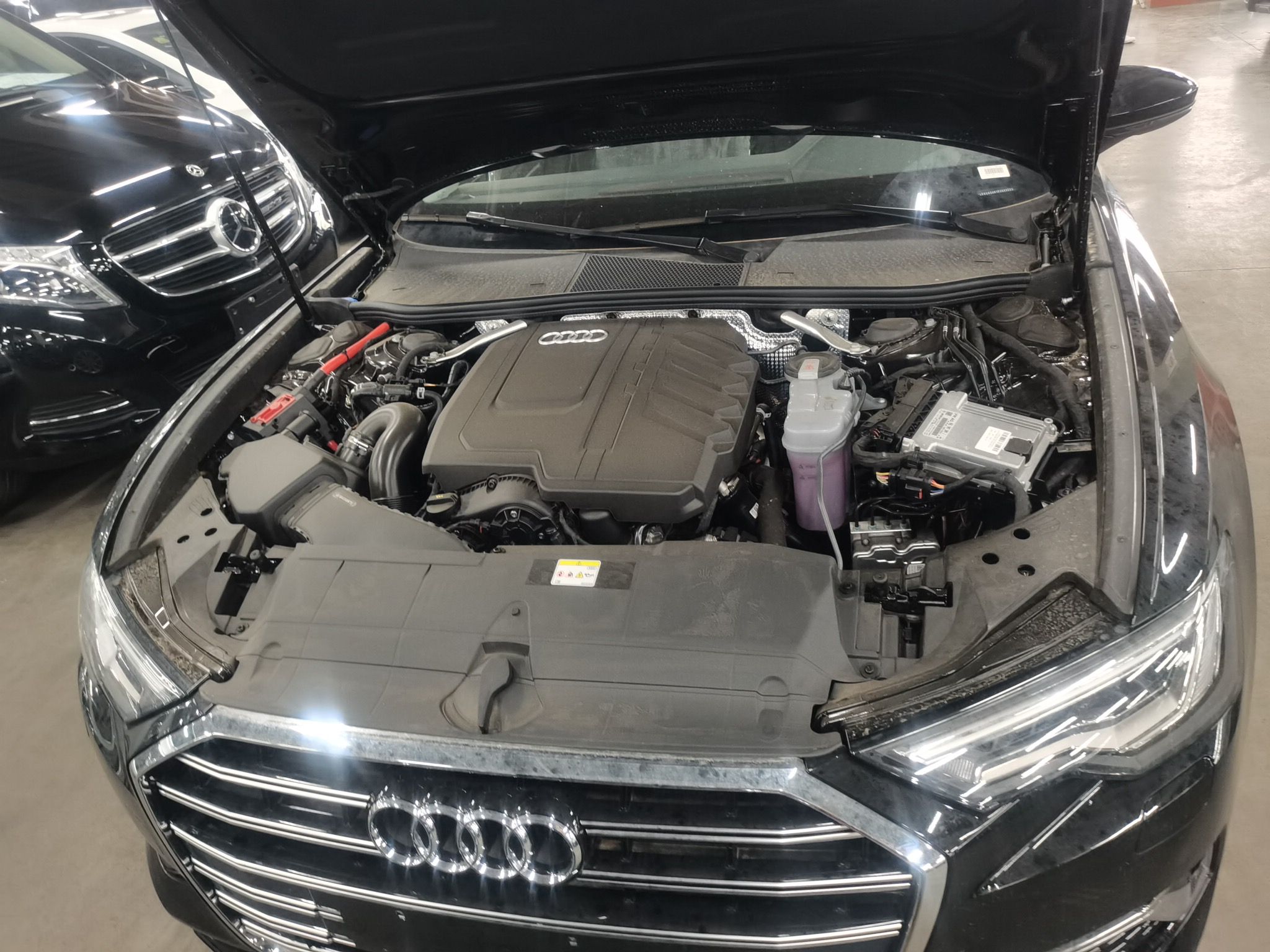 奥迪A6L 2023款 改款 40 TFSI 豪华致雅型