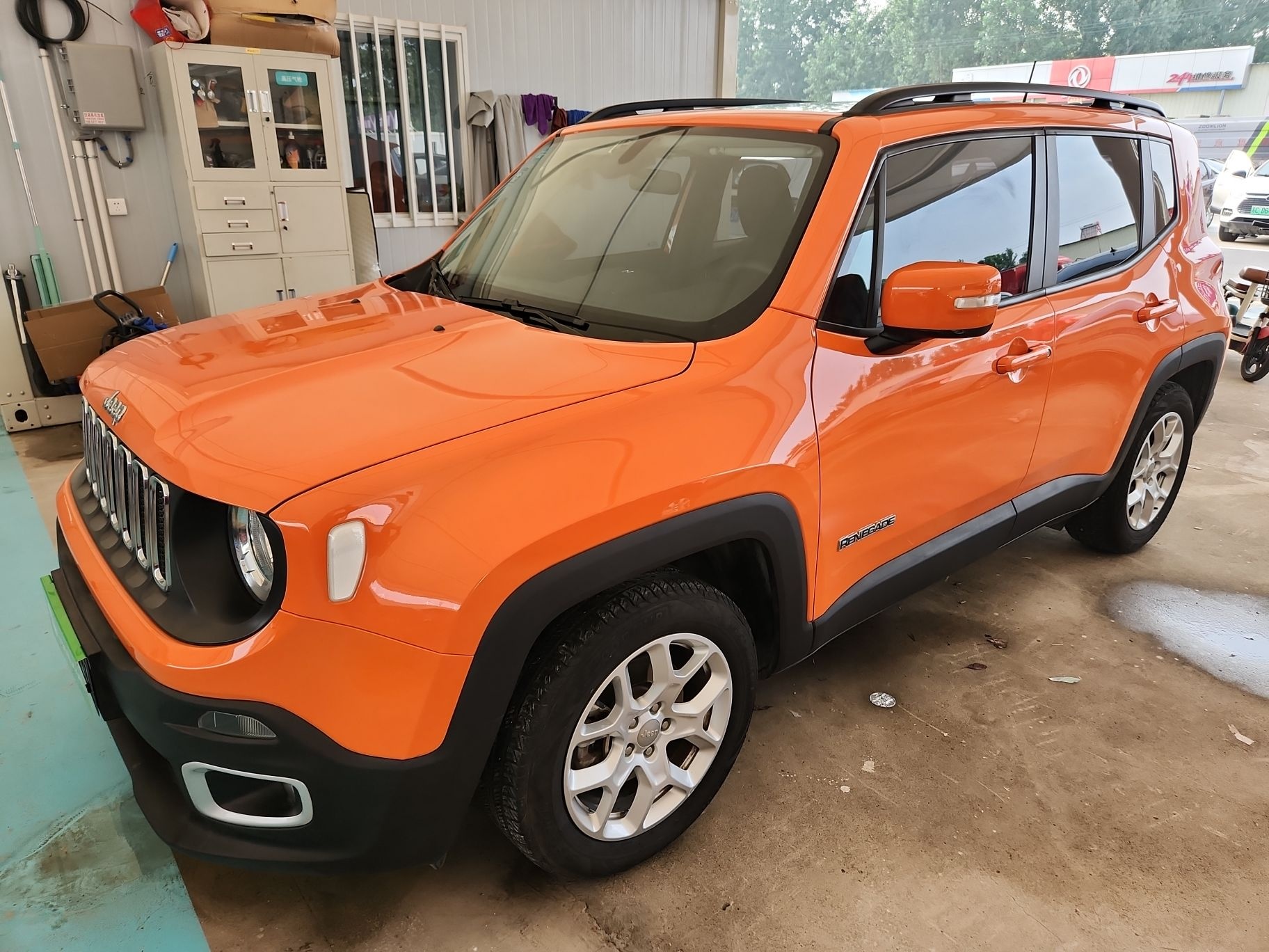 Jeep 自由侠 2017款 180T 自动高能版