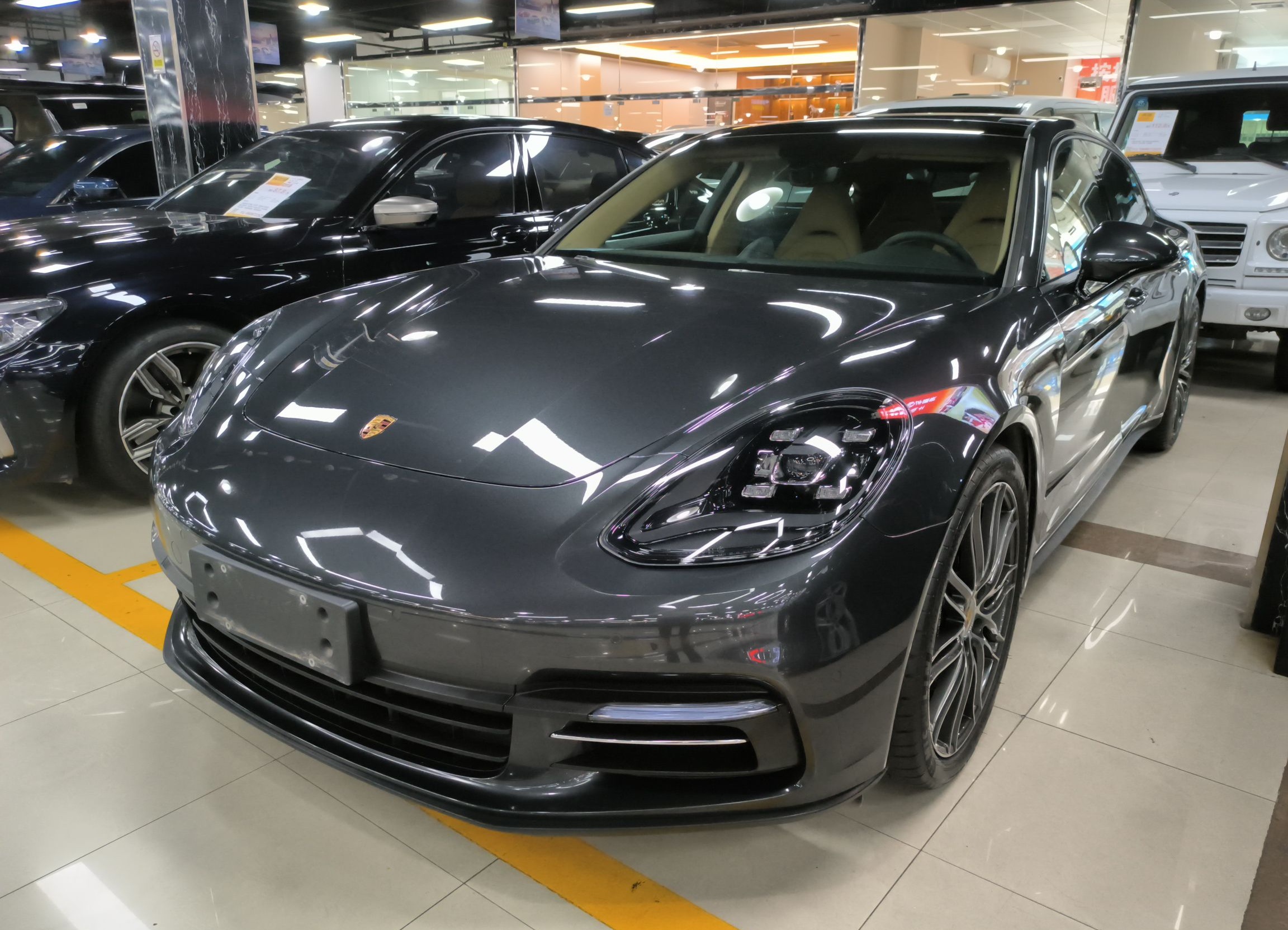 保时捷Panamera 2017款 Panamera 行政加长版 3.0T