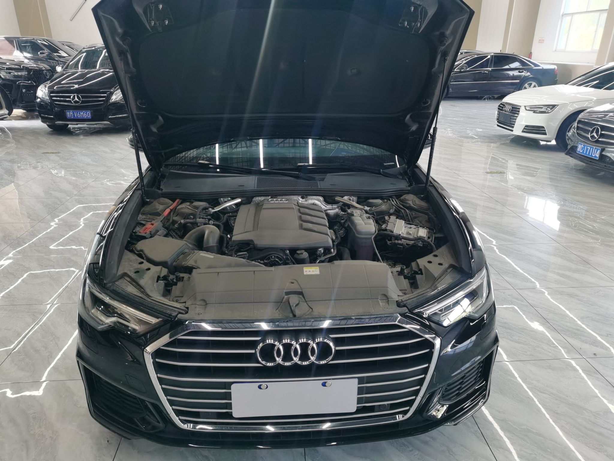 奥迪A6L 2022款 40 TFSI 豪华动感型