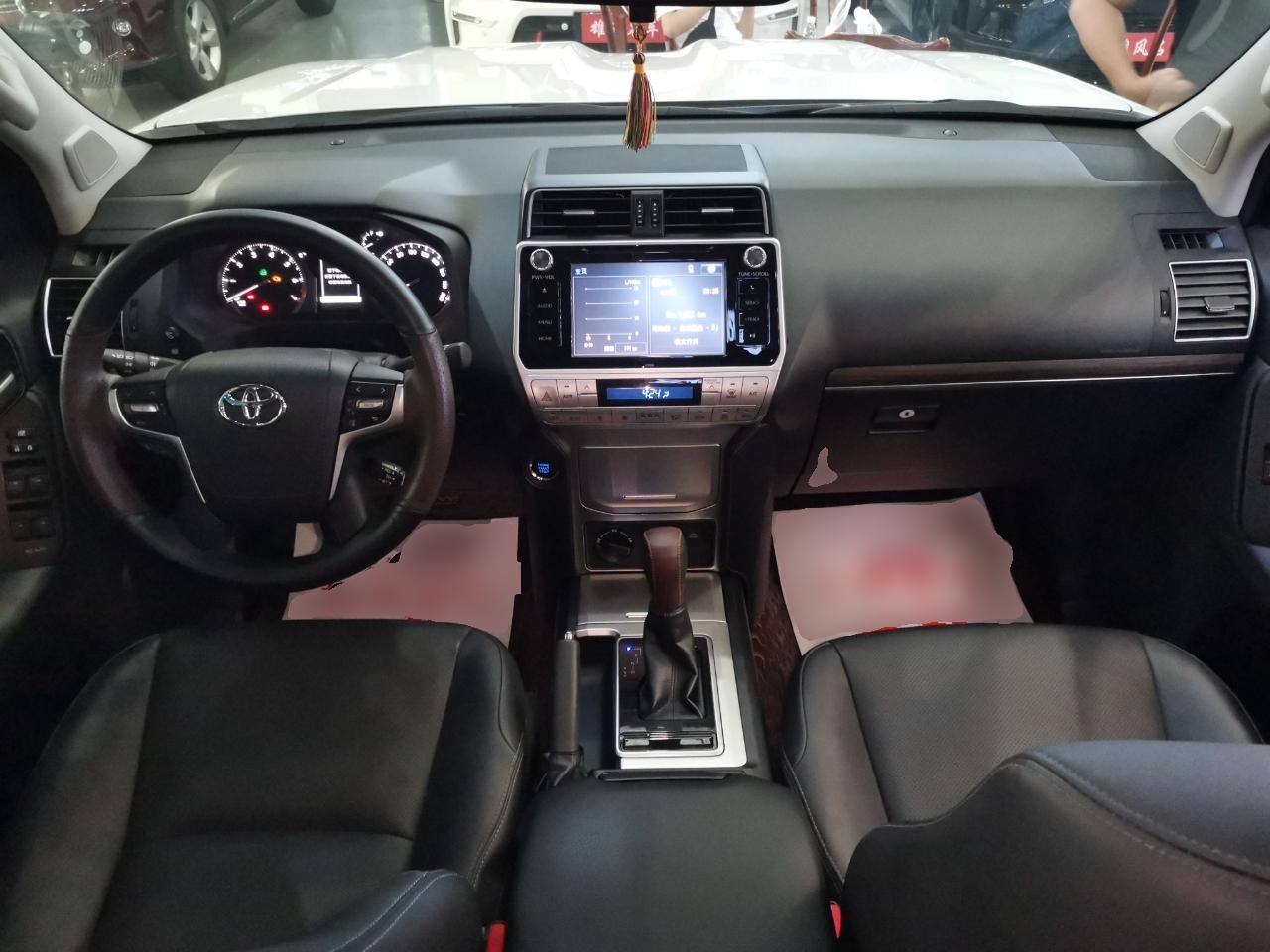 丰田 普拉多 2018款 3.5L 自动TX-L后挂备胎