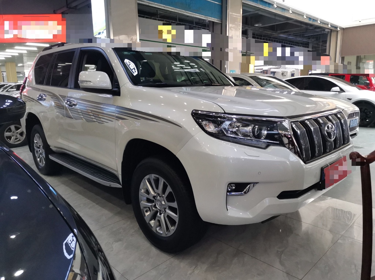 丰田 普拉多 2018款 3.5L 自动TX-L后挂备胎