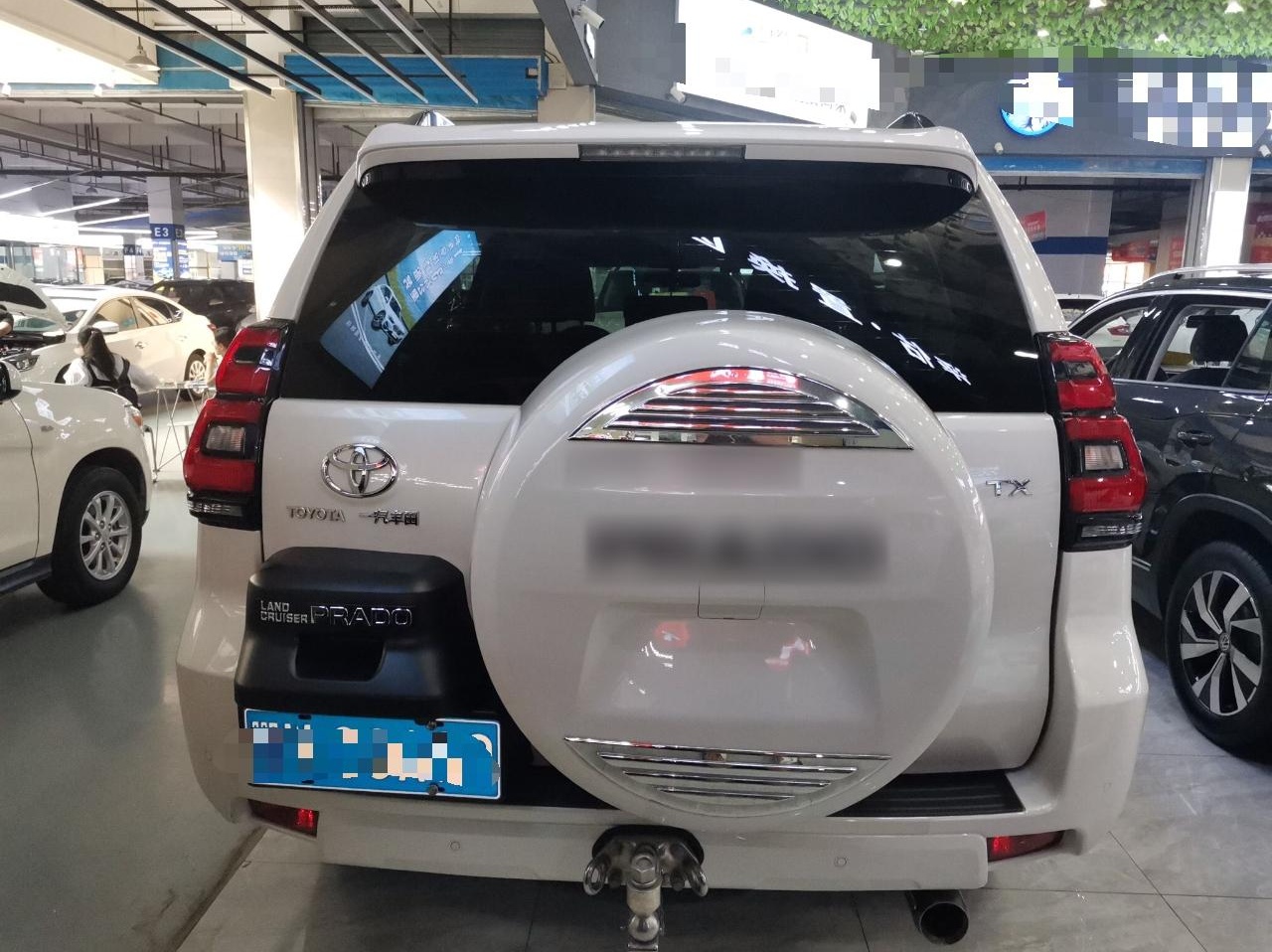 丰田 普拉多 2018款 3.5L 自动TX-L后挂备胎