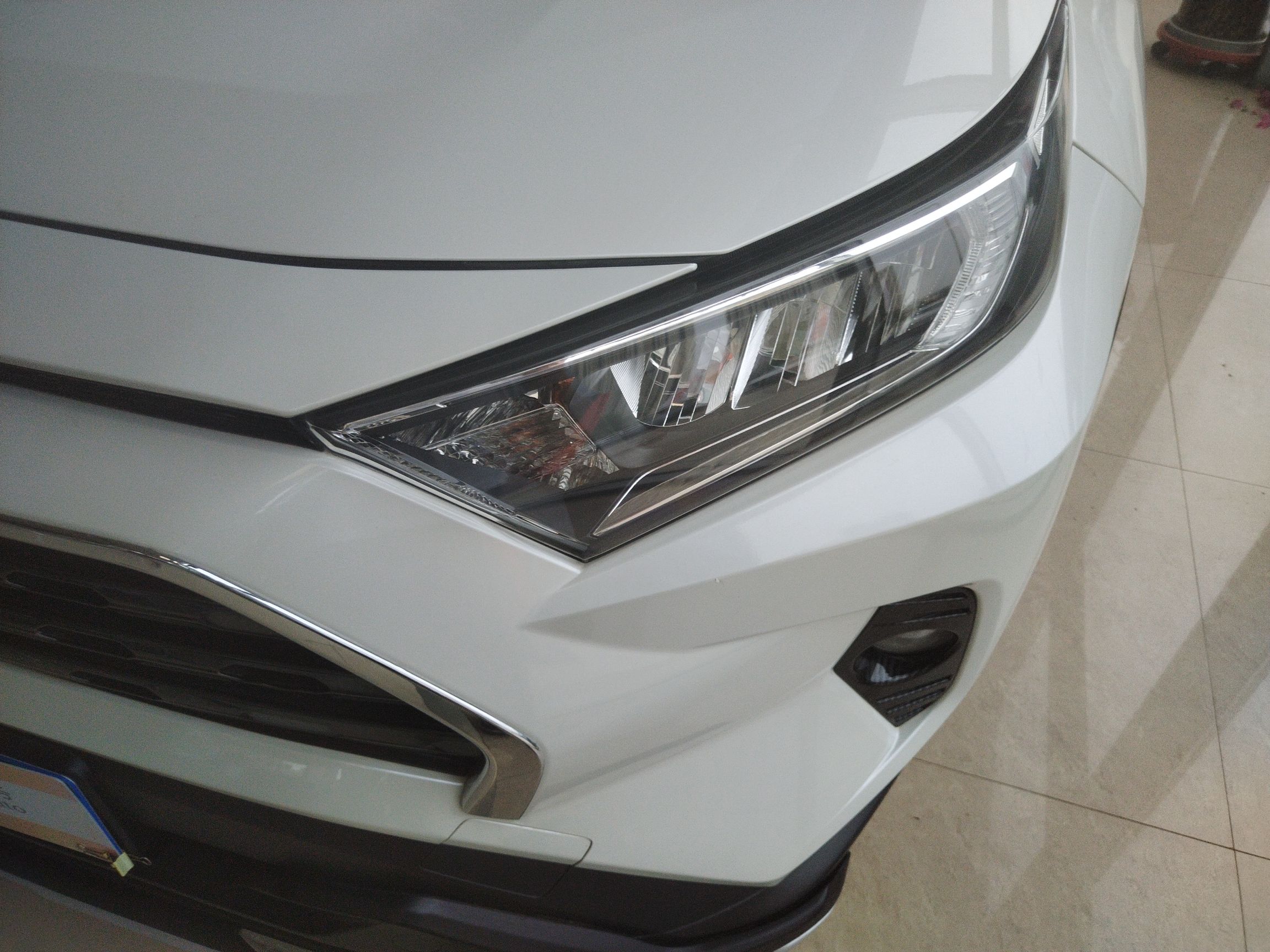 丰田 RAV4 2020款 2.0L CVT四驱风尚版