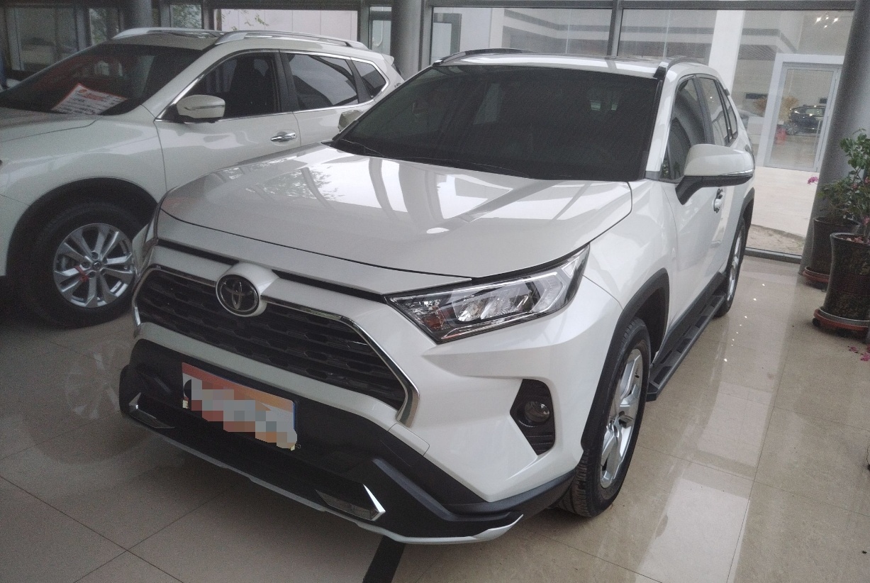 丰田 RAV4 2020款 2.0L CVT四驱风尚版