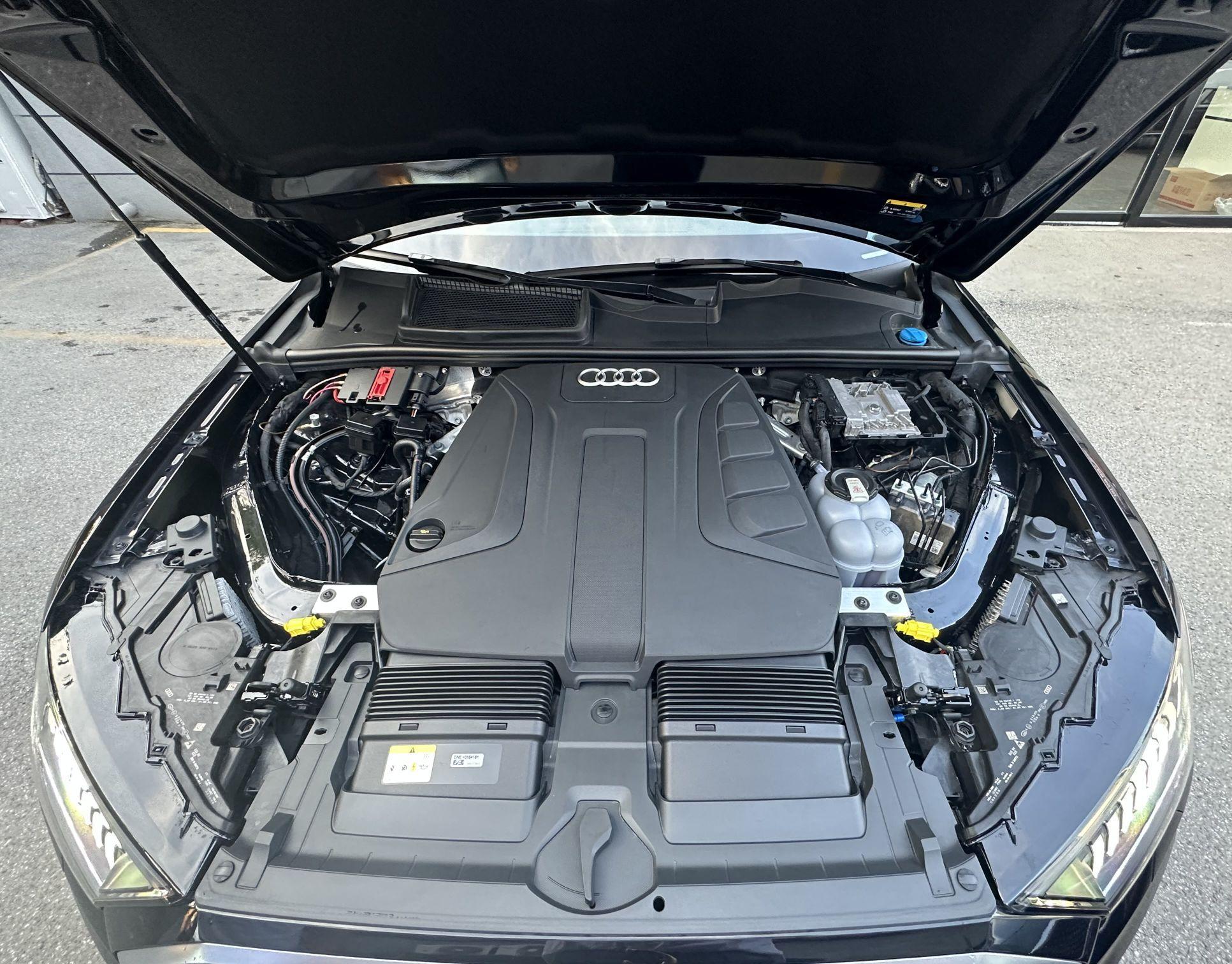 奥迪Q7 2021款 45 TFSI quattro S line运动型(进口)