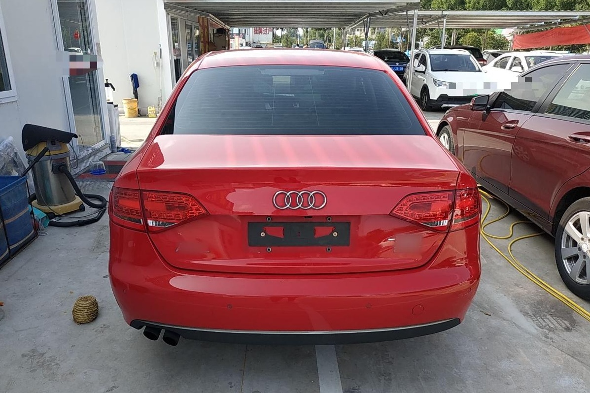 奥迪A4L 2012款 2.0 TFSI 自动舒适型