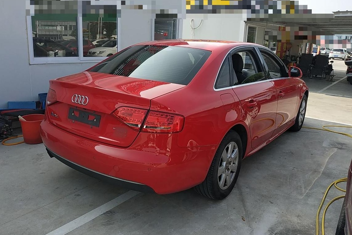 奥迪A4L 2012款 2.0 TFSI 自动舒适型