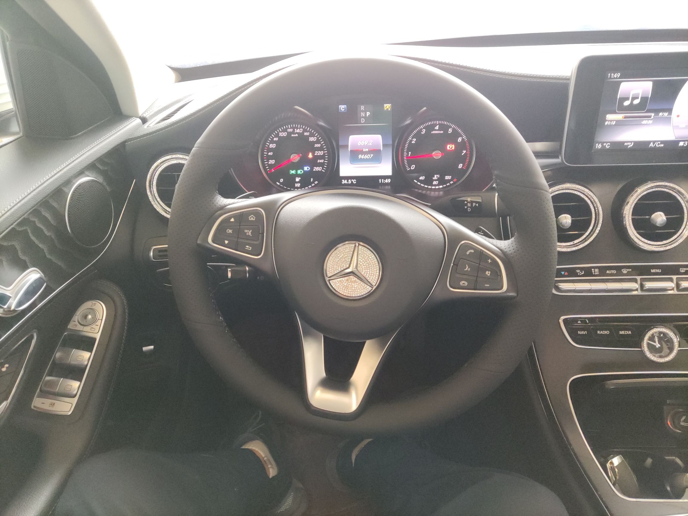 奔驰C级 2017款 改款 C 180 L 时尚型运动版