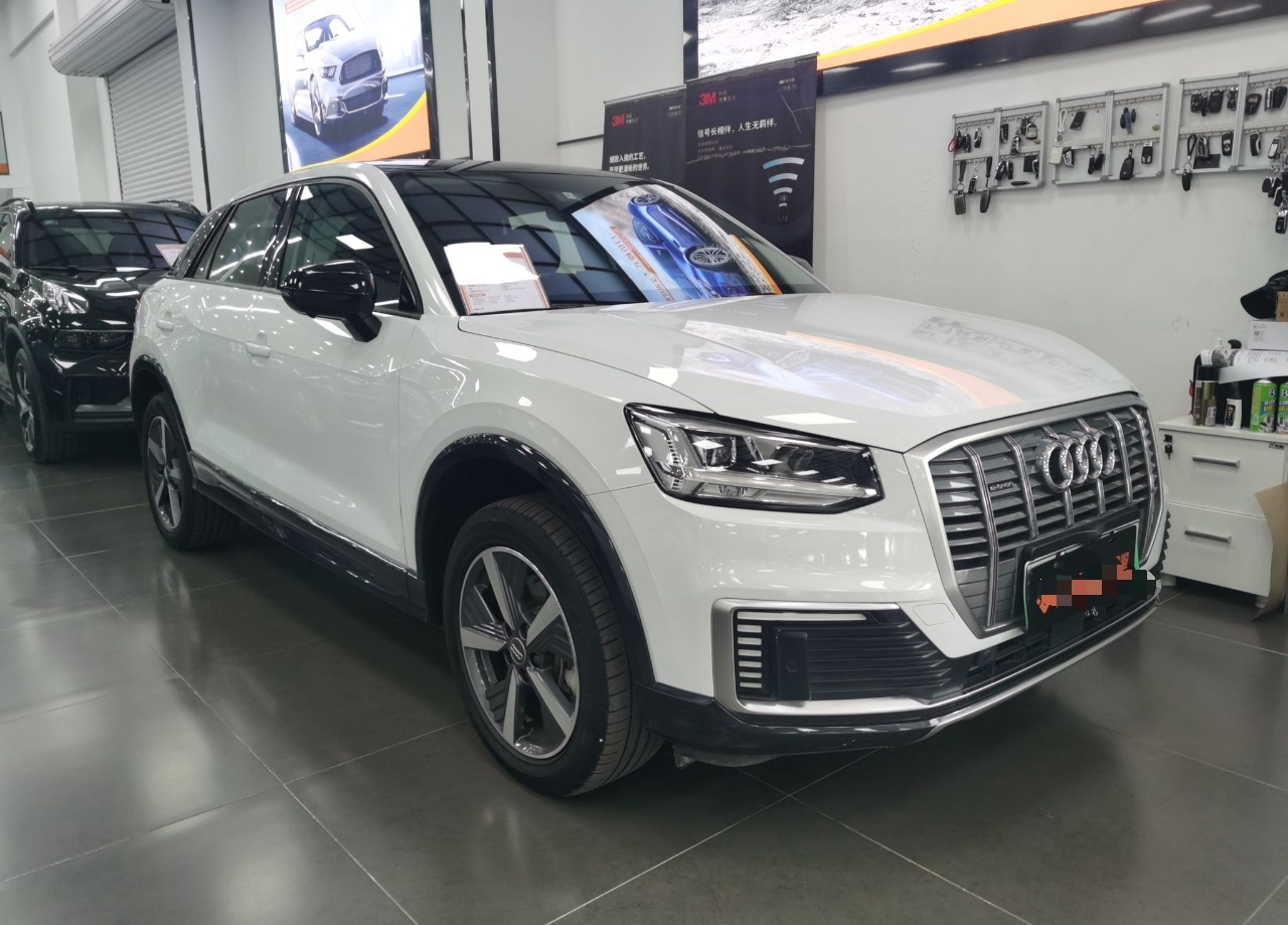 奥迪Q2L e-tron 2019款 e-tron 纯电智酷型