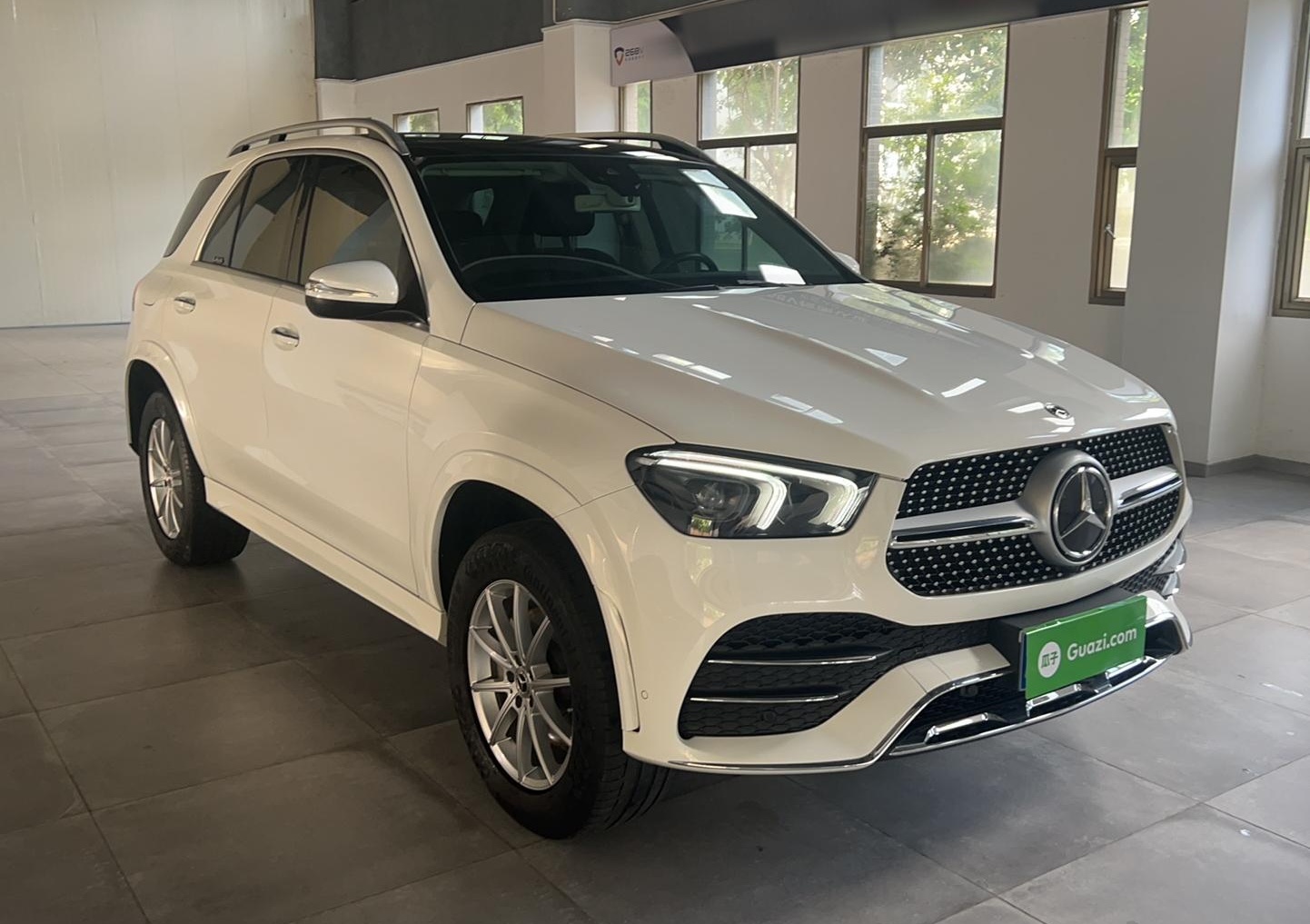 奔驰GLE级 2020款 改款 GLE 350 4MATIC 时尚型特别版(进口)