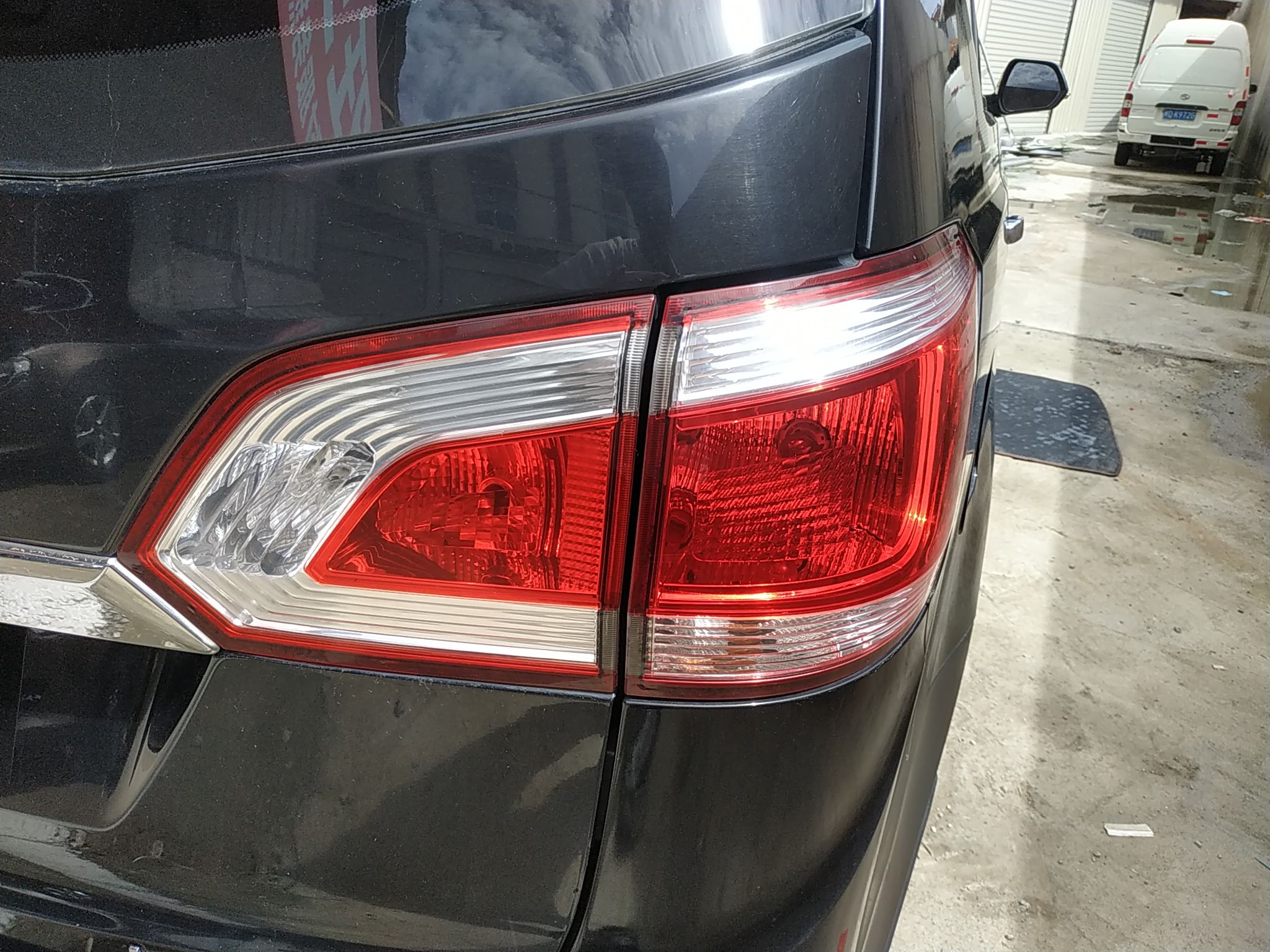 宝骏730 2014款 1.5L 手动豪华导航ESP版 7座