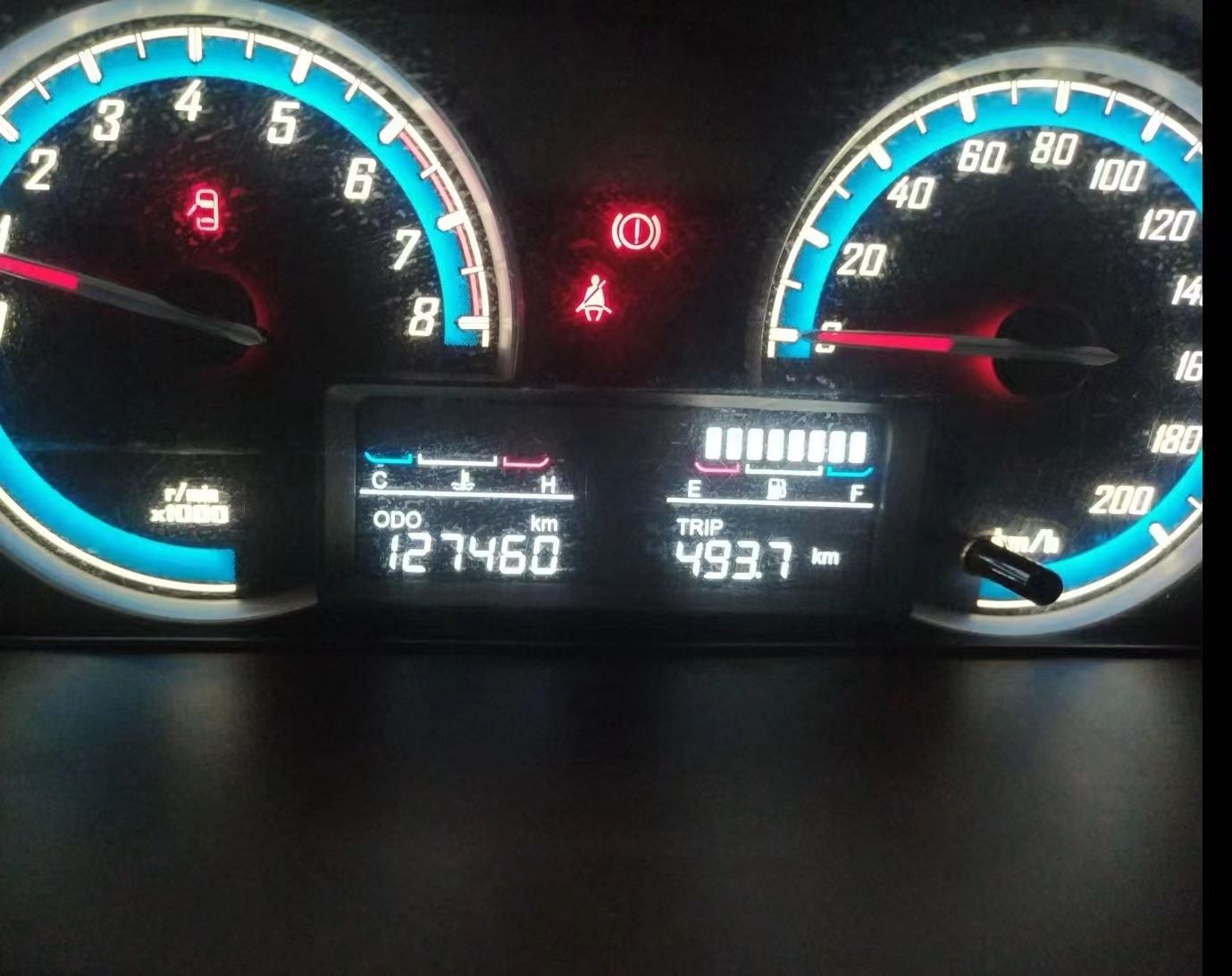 宝骏730 2014款 1.5L 手动豪华导航ESP版 7座