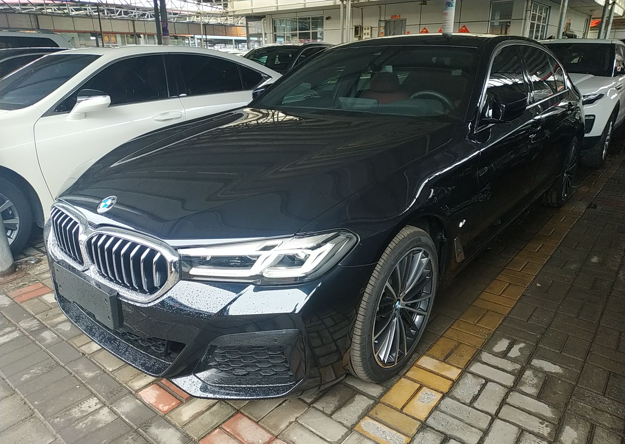 宝马5系 2022款 改款 530Li xDrive M运动套装