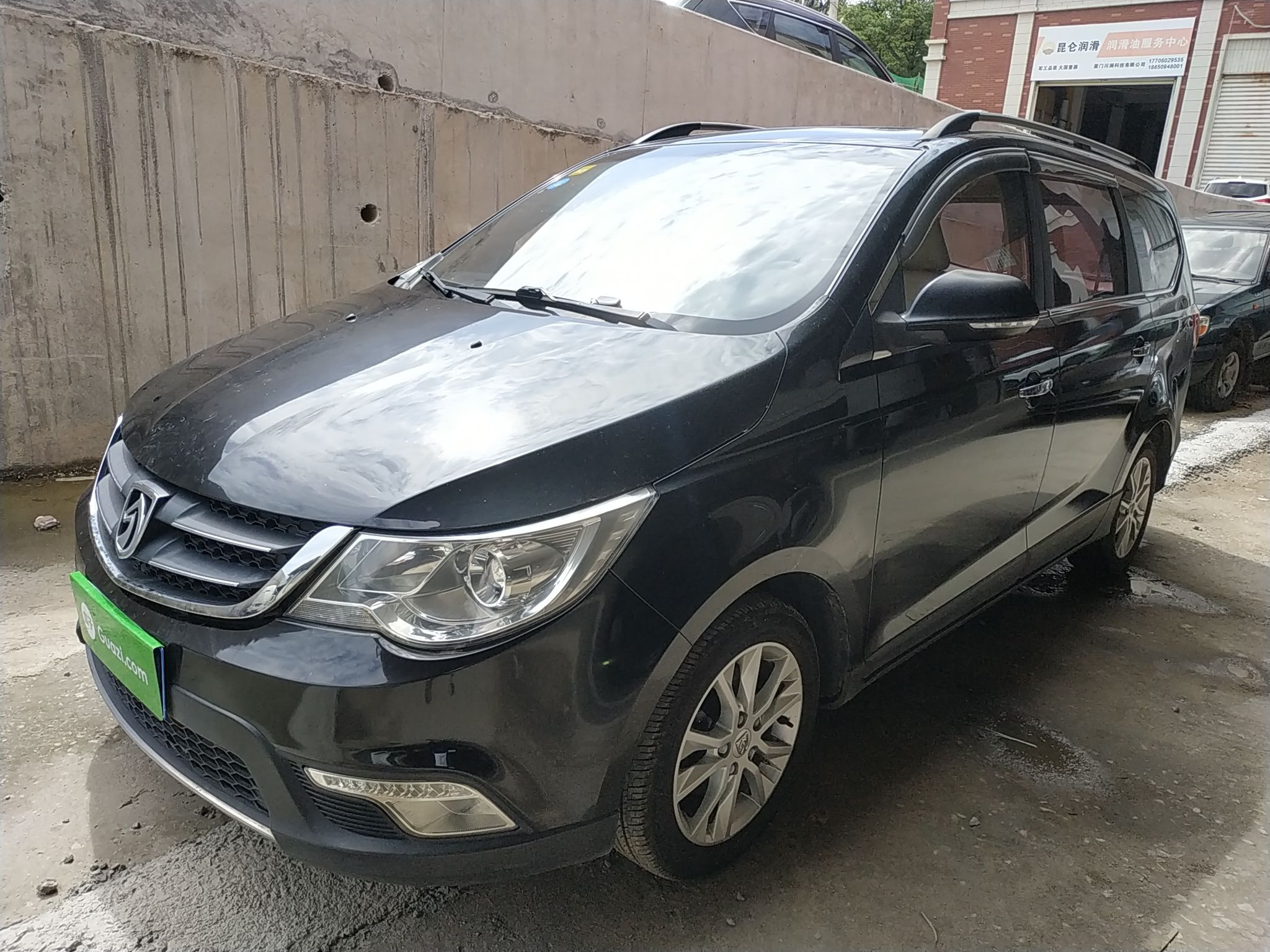 宝骏730 2014款 1.5L 手动豪华导航ESP版 7座