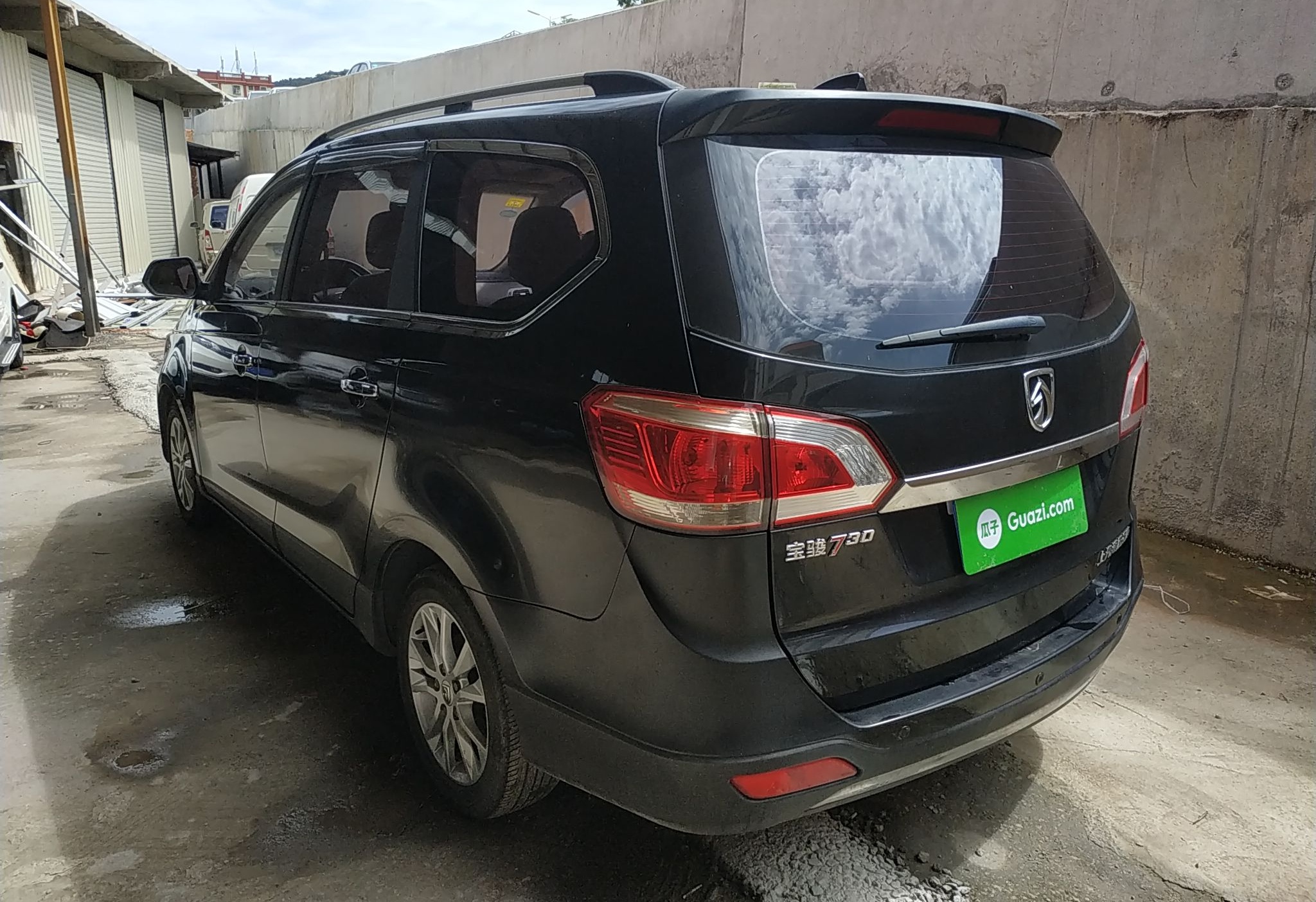 宝骏730 2014款 1.5L 手动豪华导航ESP版 7座