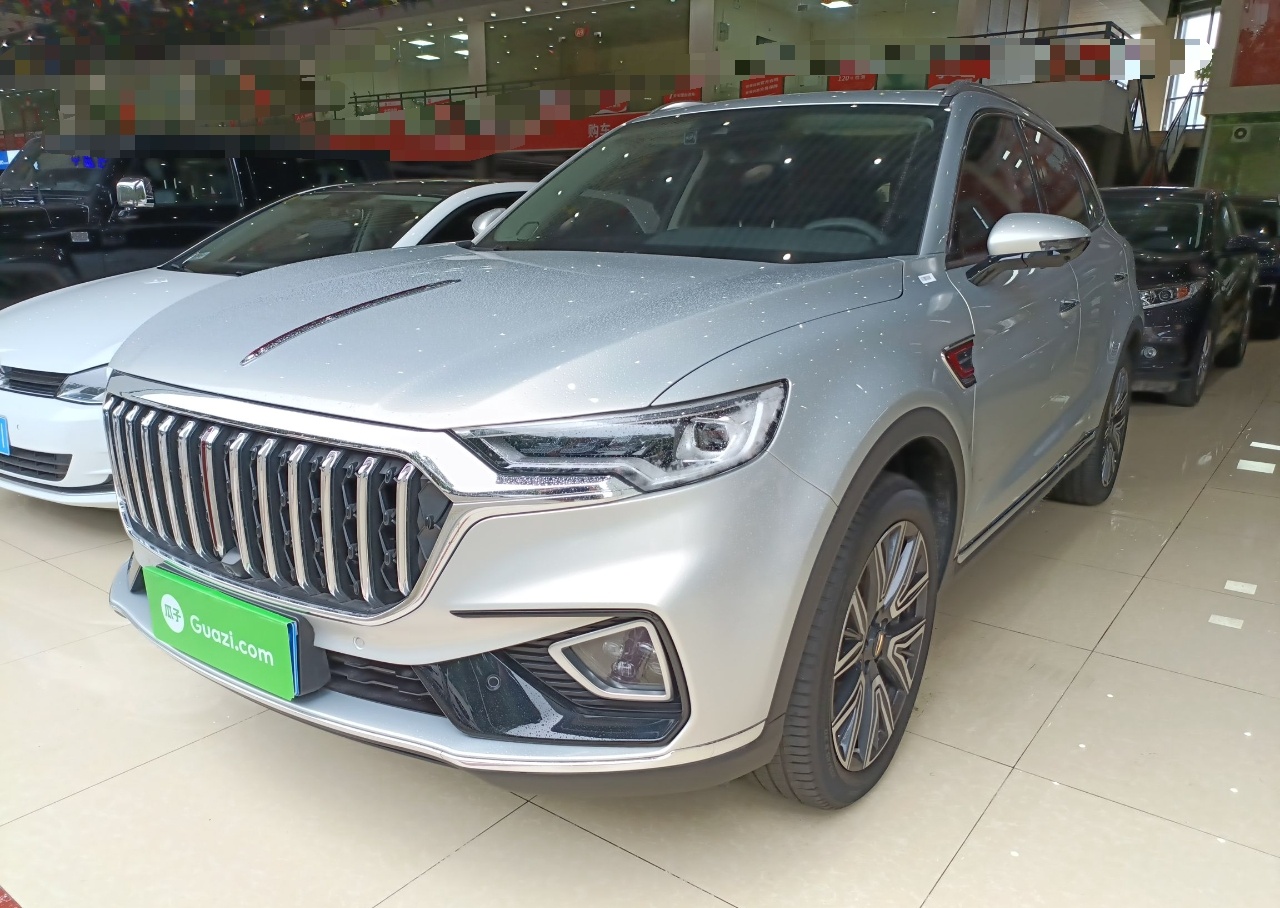 红旗HS5 2022款 改款 2.0T 智联旗享四驱版