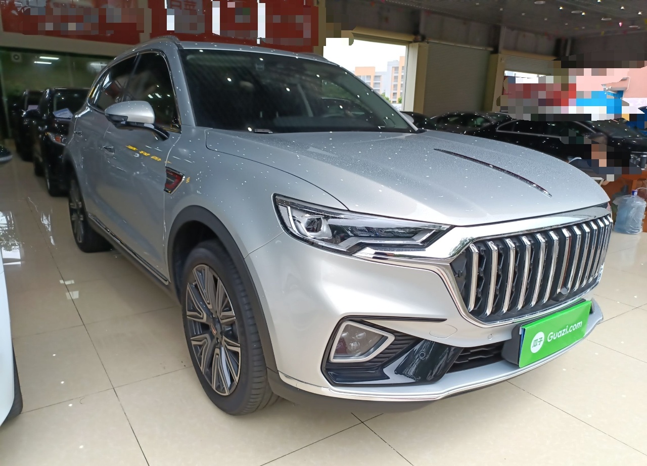 红旗HS5 2022款 改款 2.0T 智联旗享四驱版