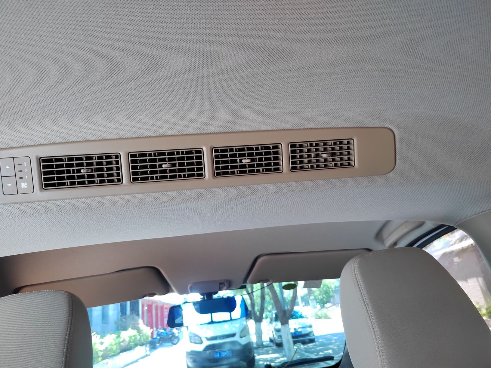 五菱汽车 五菱宏光 2018款 1.5L S标准型L2B