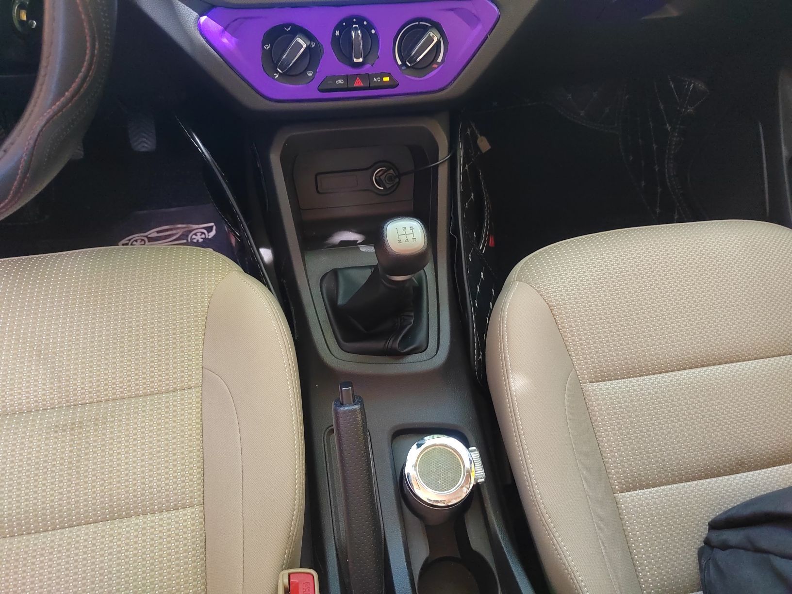 五菱汽车 五菱宏光 2018款 1.5L S标准型L2B