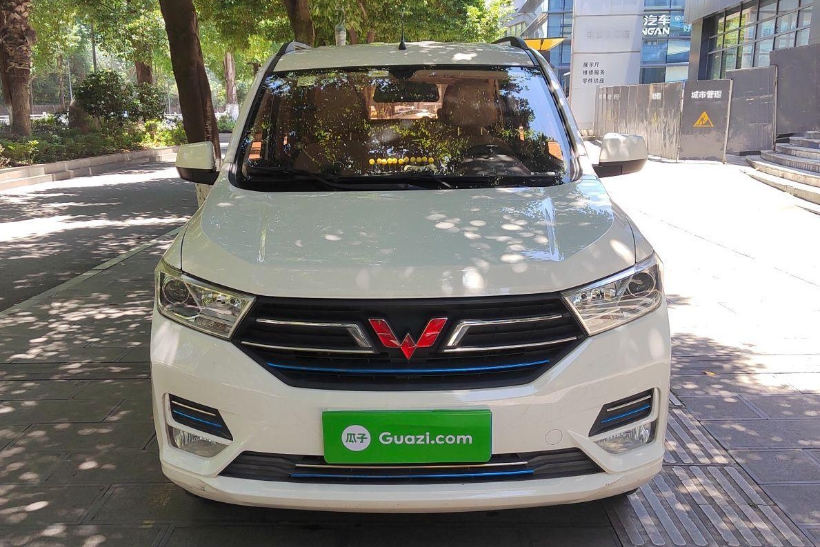 五菱汽车 五菱宏光 2018款 1.5L S标准型L2B