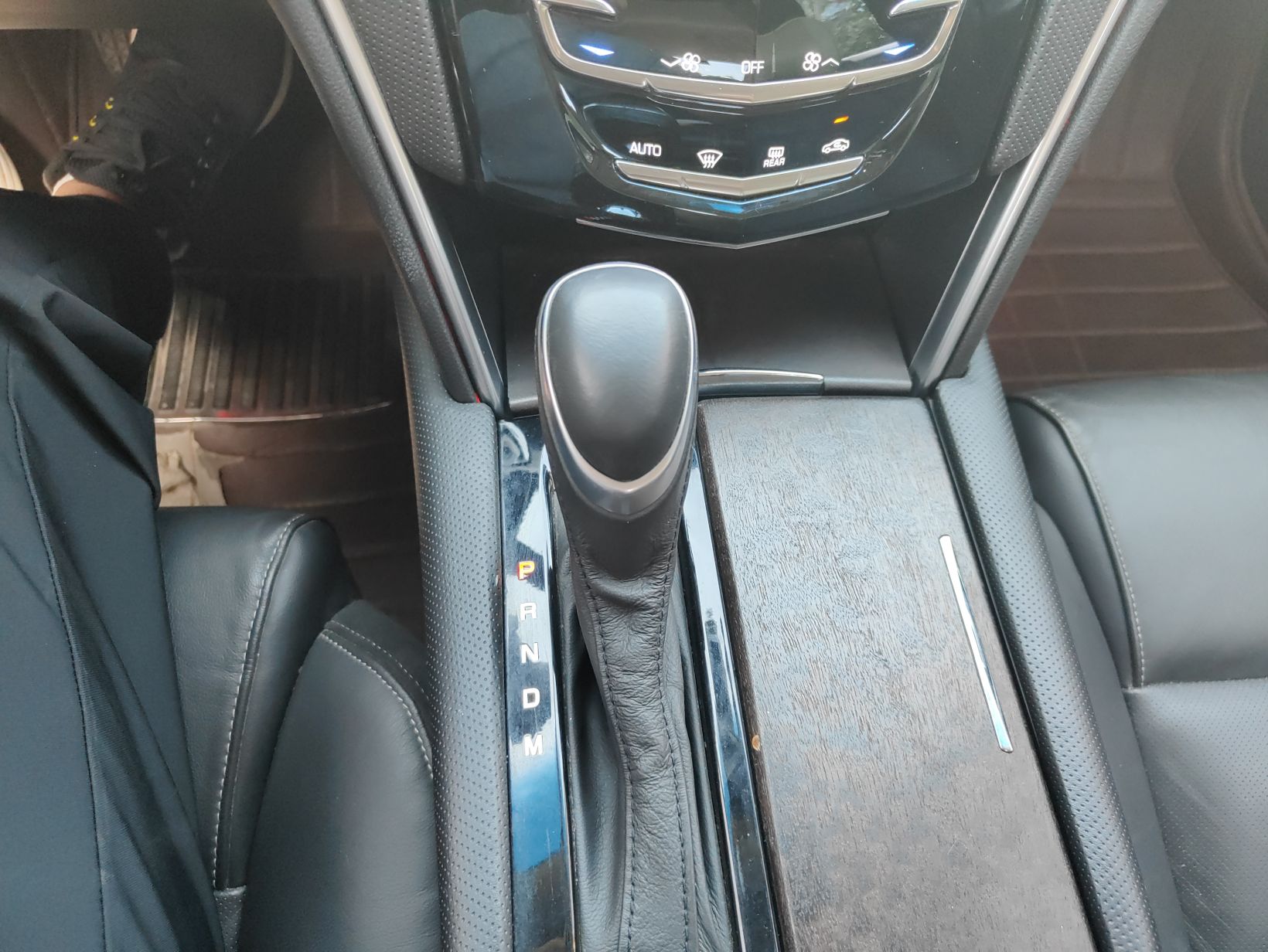 凯迪拉克XTS 2018款 28T 精英型