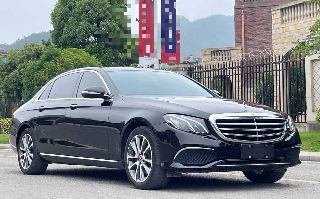 奔驰E级 2020款 E 260 L