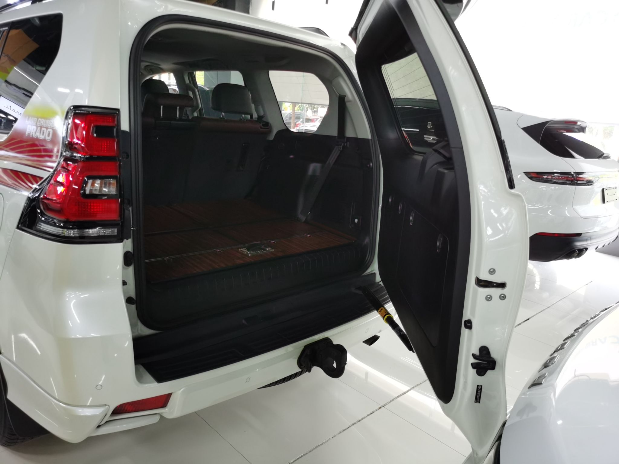 丰田 普拉多 2019款 3.5L 自动TX-L尊享版