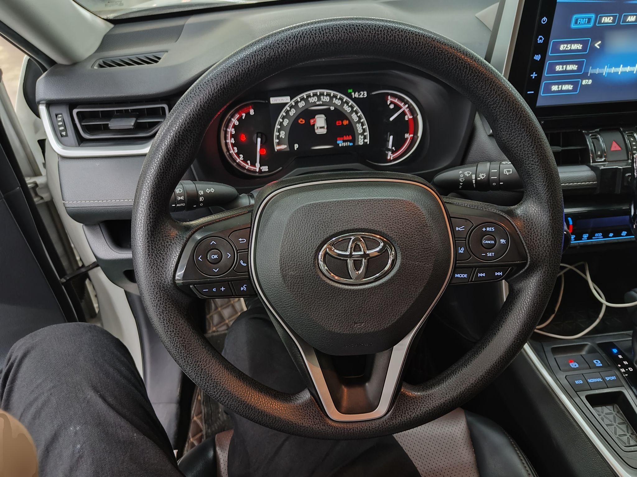 丰田 RAV4 2020款 2.0L CVT两驱风尚版