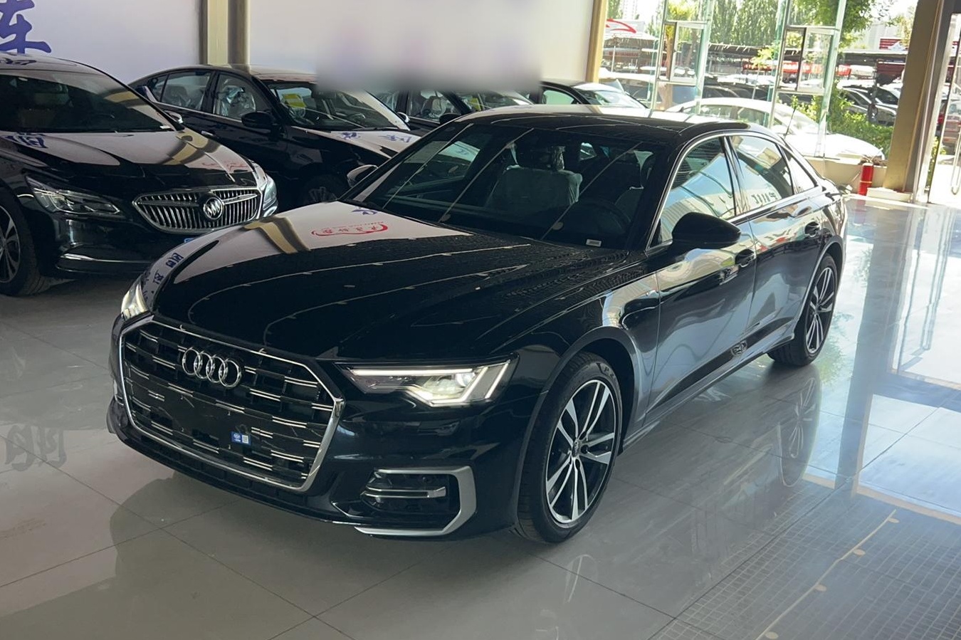 奥迪A6L 2023款 改款 40 TFSI 豪华动感型