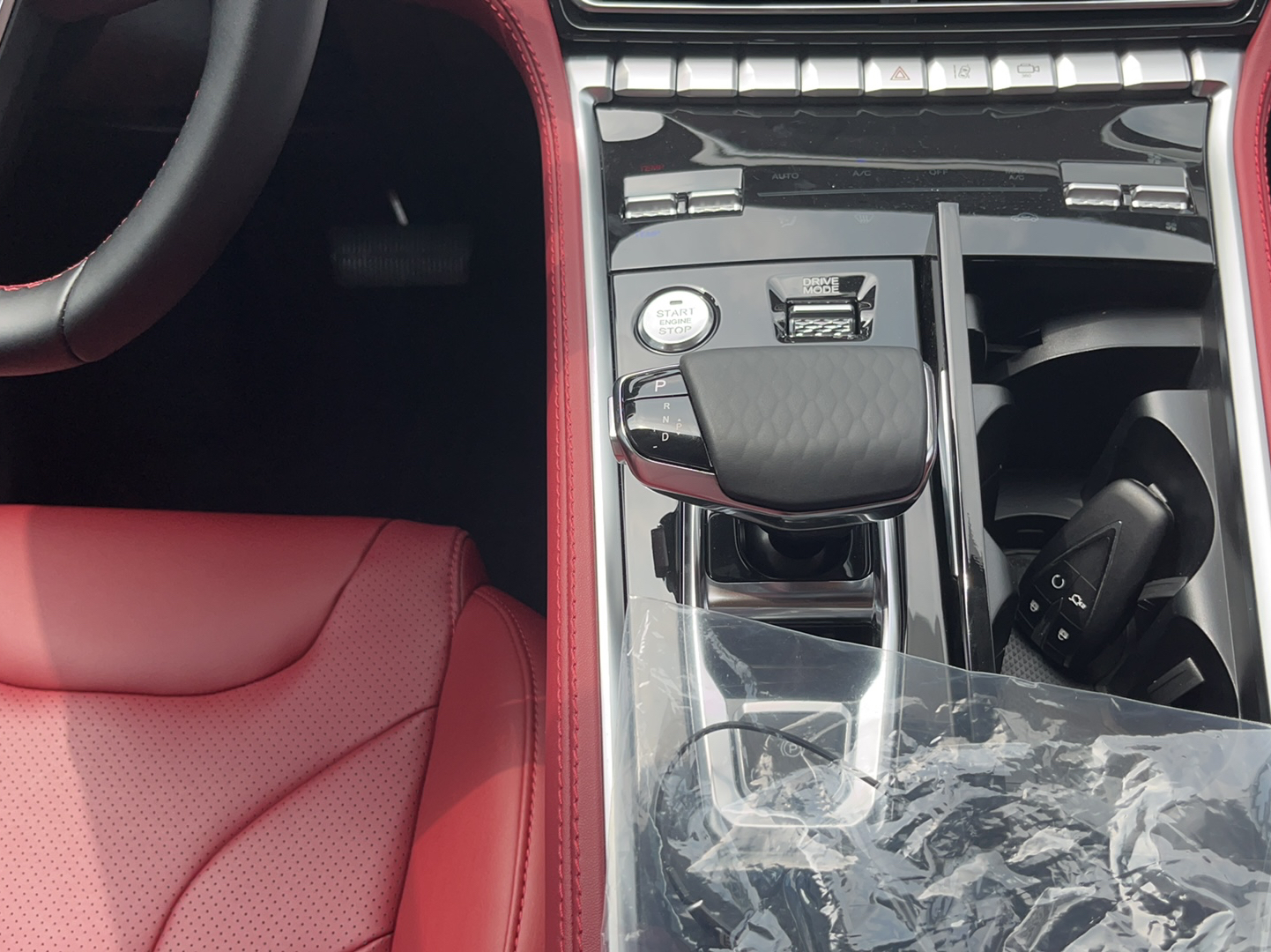 长安CS85 COUPE 2023款 1.5T DCT豪华型