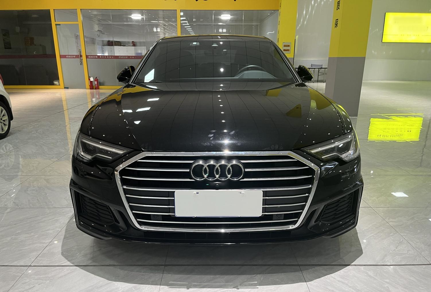 奥迪A6L 2021款 45 TFSI quattro 臻选动感型