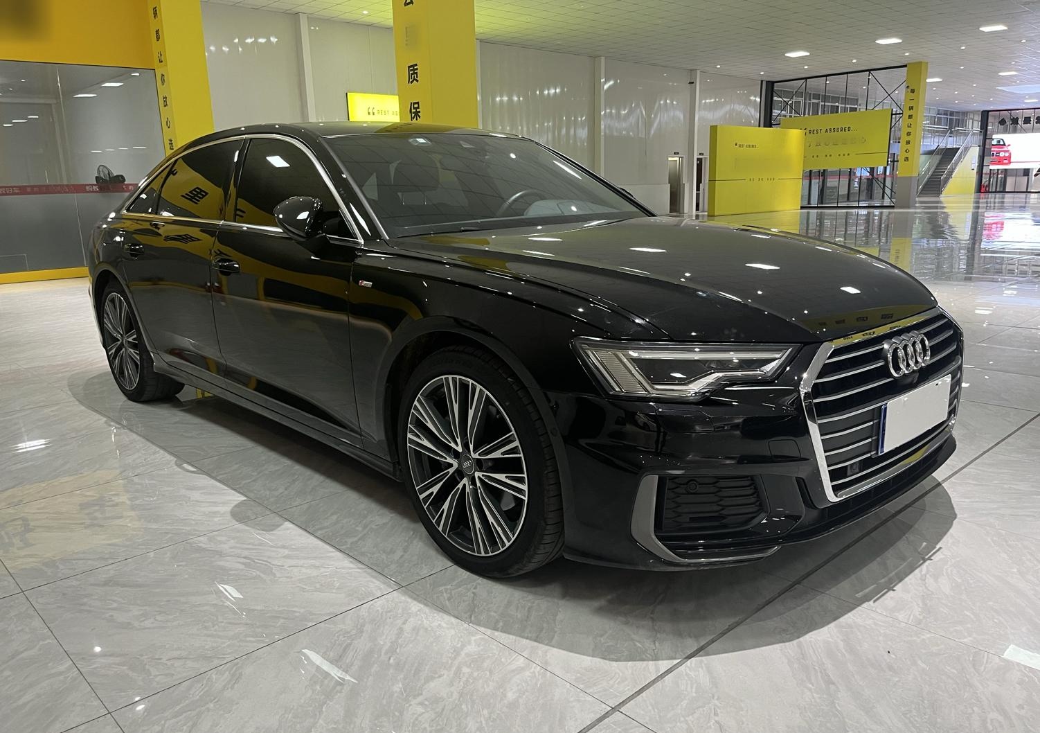 奥迪A6L 2021款 45 TFSI quattro 臻选动感型