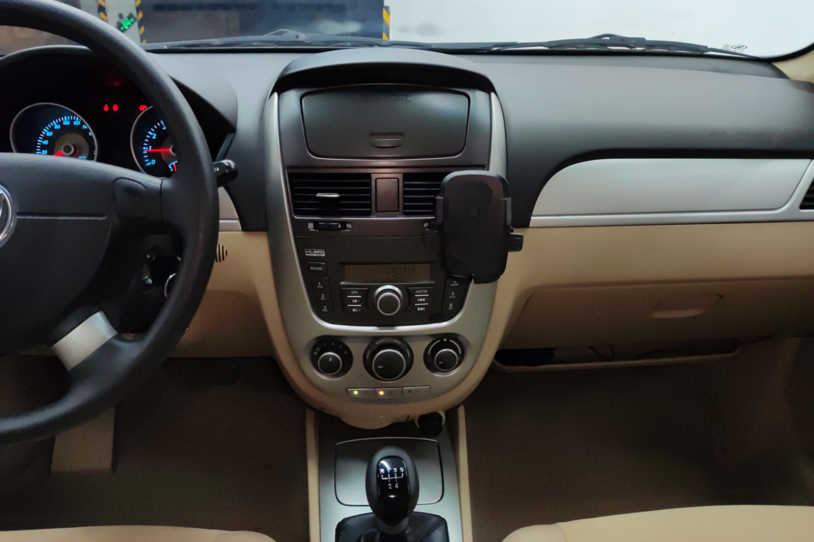 别克 凯越 2013款 1.5L 手动经典型