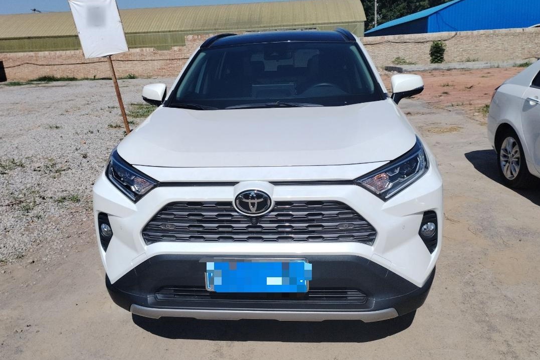 丰田 RAV4 2020款 2.0L CVT两驱尊贵版